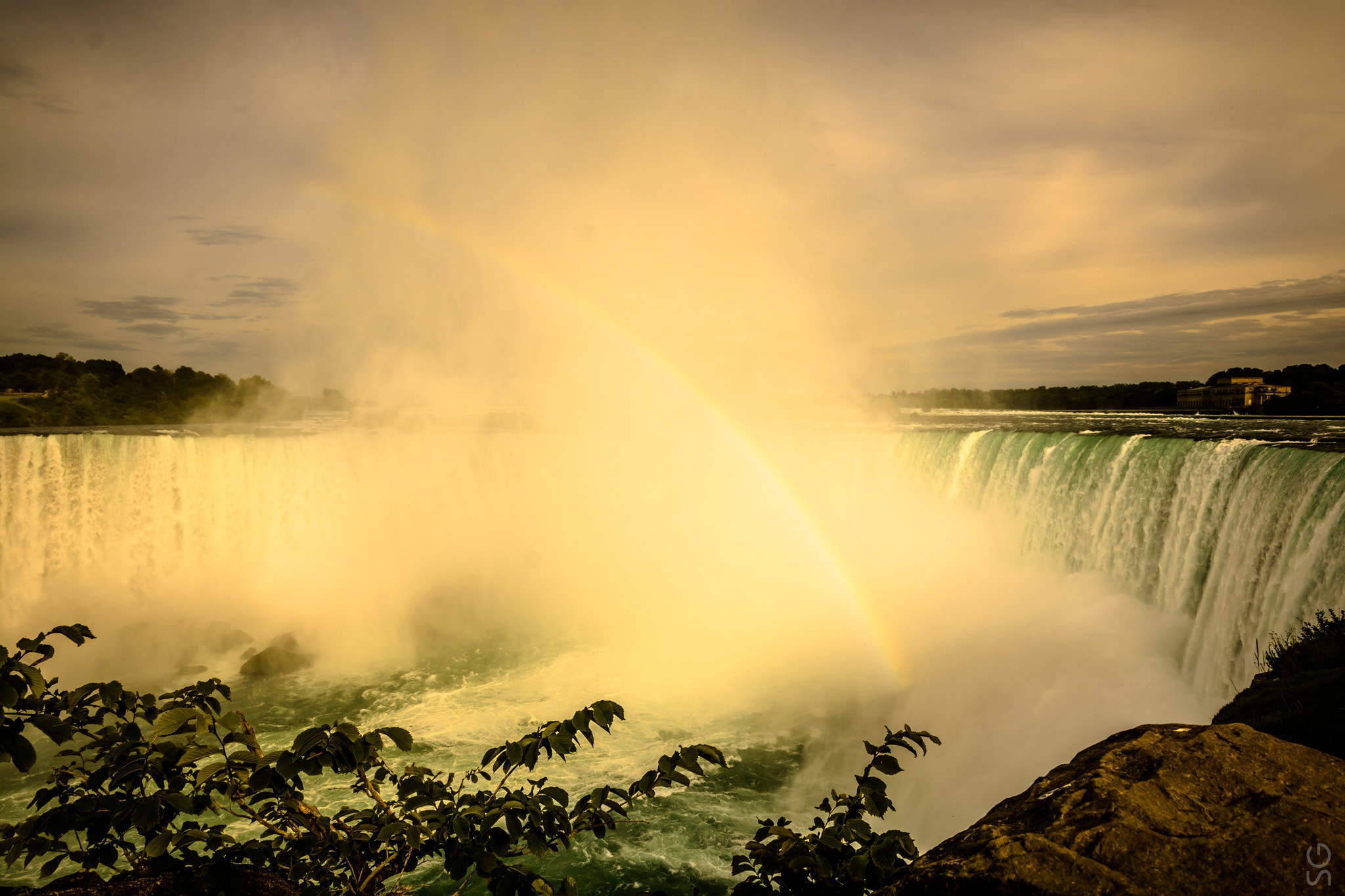 Nikon D7100 sample photo. Niagara falls rainbow photography