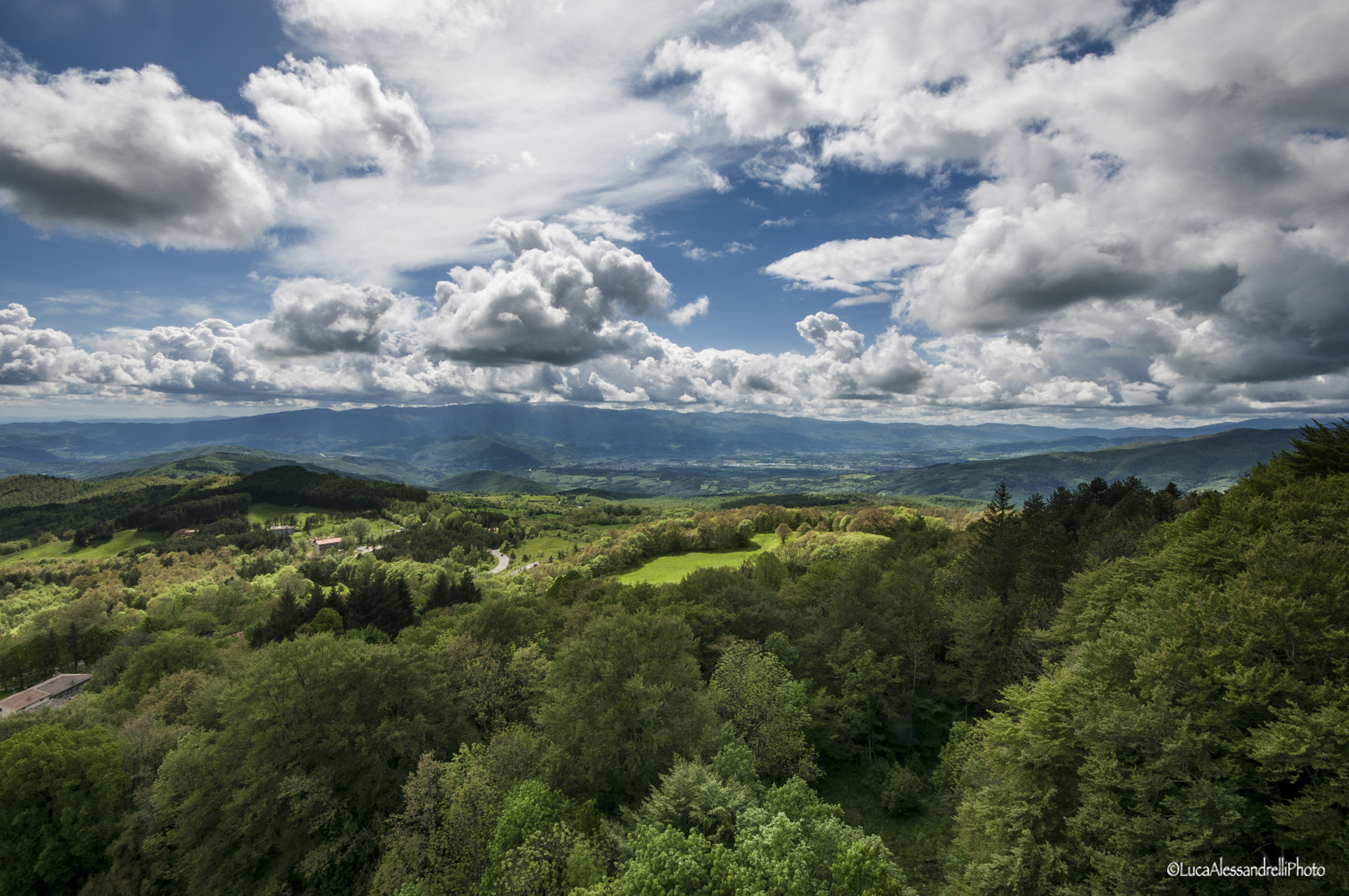 Sigma 10-20mm F4-5.6 EX DC HSM sample photo. Landscape from la verna - italy photography