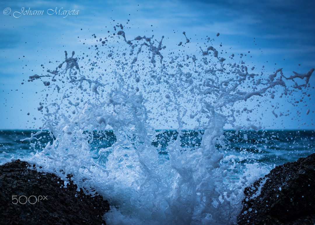 Nikon D7100 + Nikon AF-S Nikkor 50mm F1.8G sample photo. Splash photography