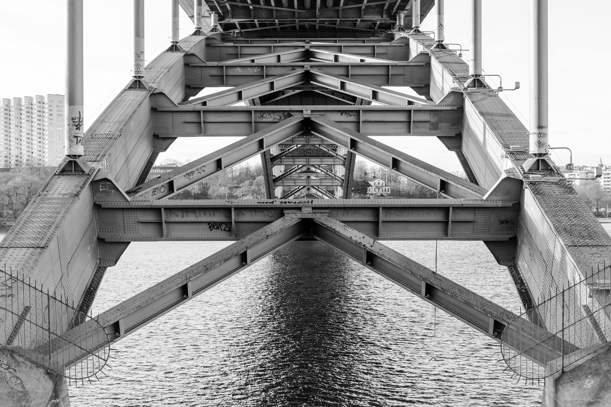 Canon EF 50mm F1.4 USM sample photo. Västerbron photography