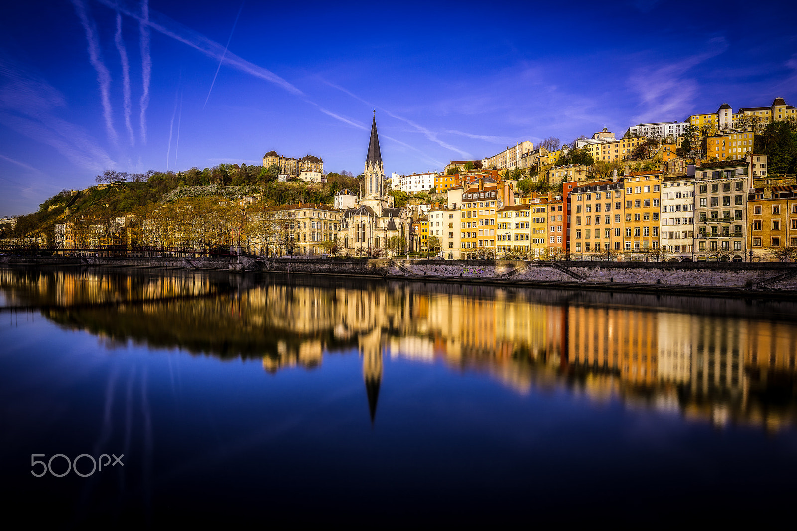 Canon EF 16-35mm F4L IS USM sample photo. Blue hour on the saone at lyon photography
