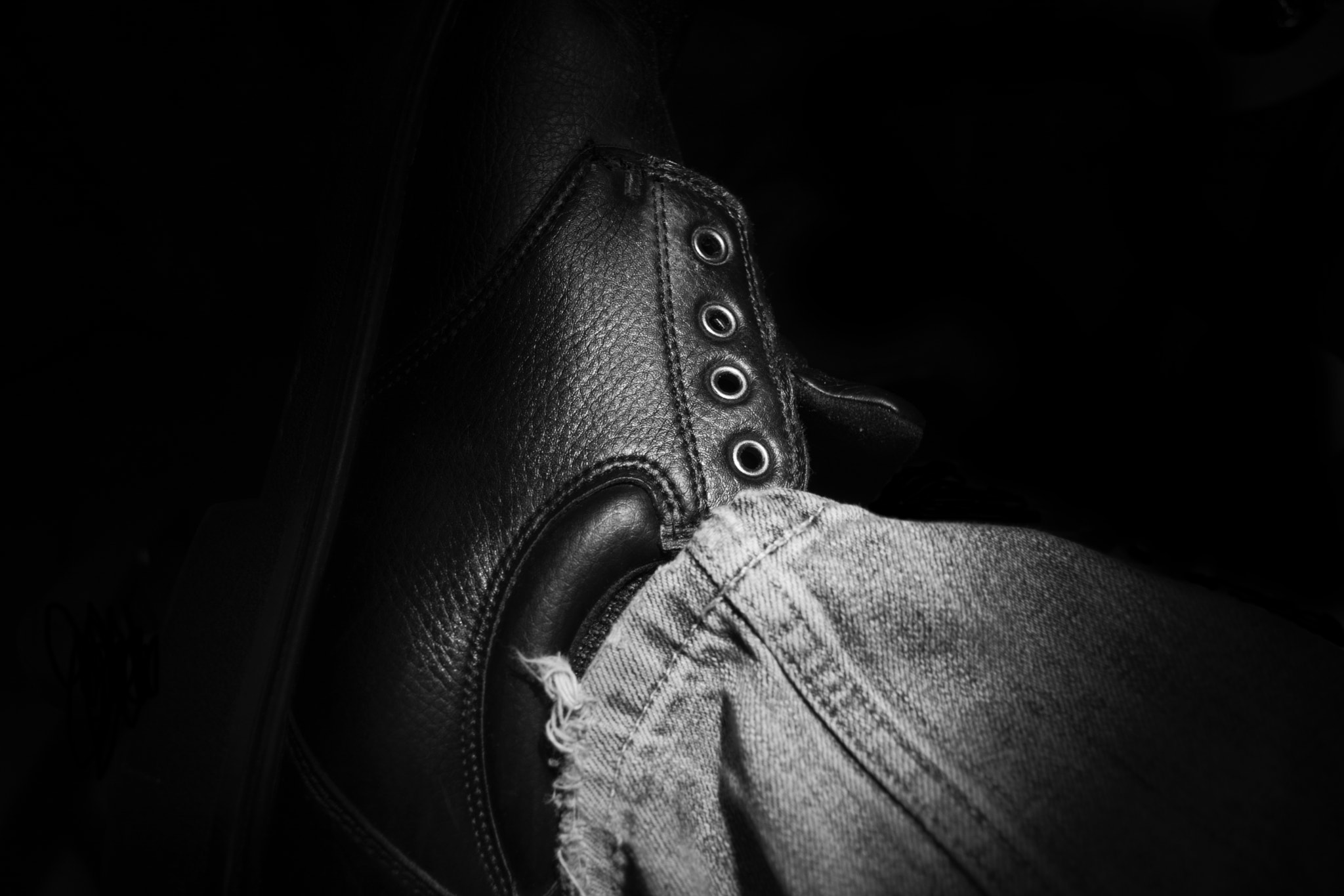 Nikon D7100 sample photo. Worn photography