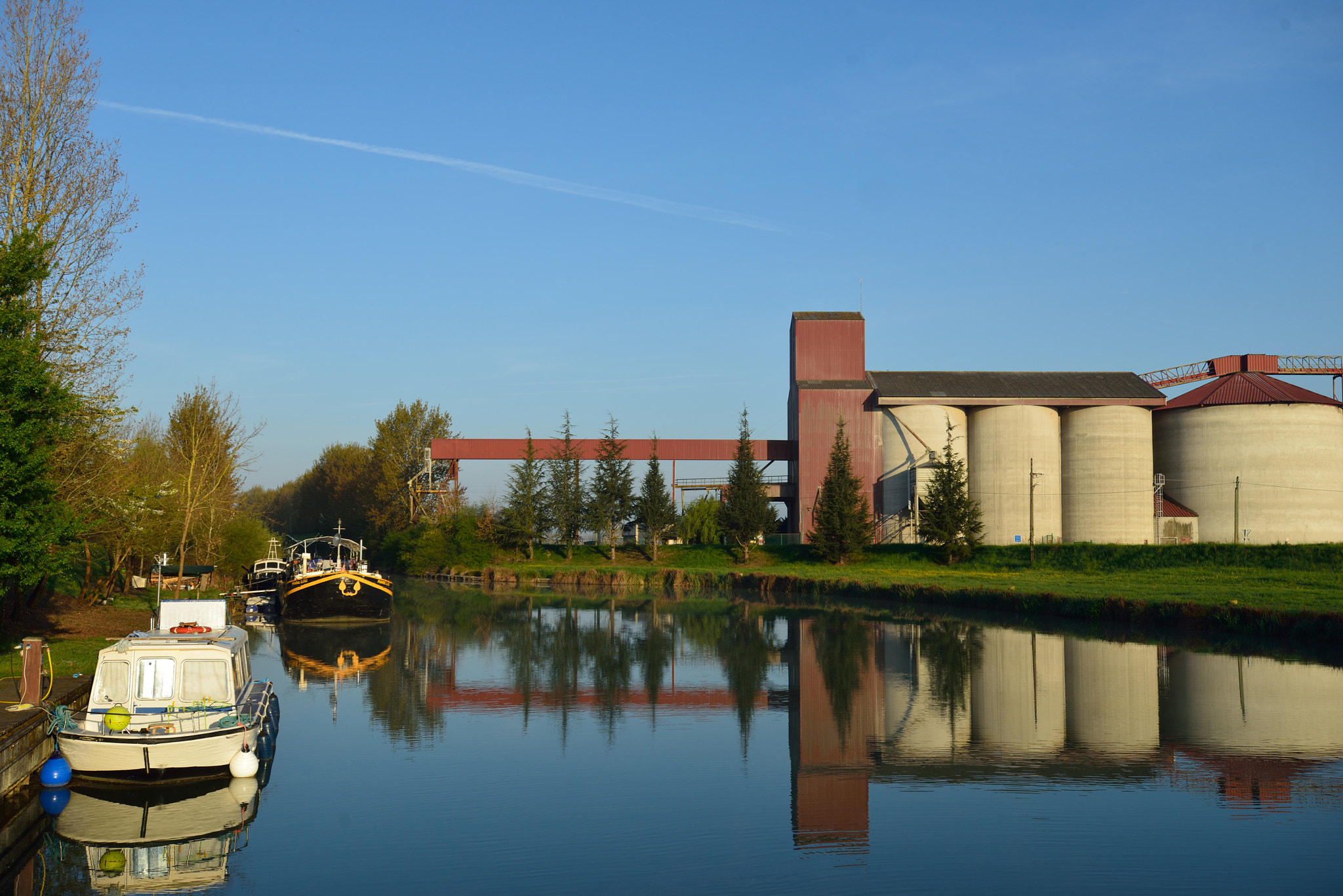 Nikon D800E + Nikon AF-S Nikkor 17-35mm F2.8D ED-IF sample photo. Sérignac sur garonne.jpg photography