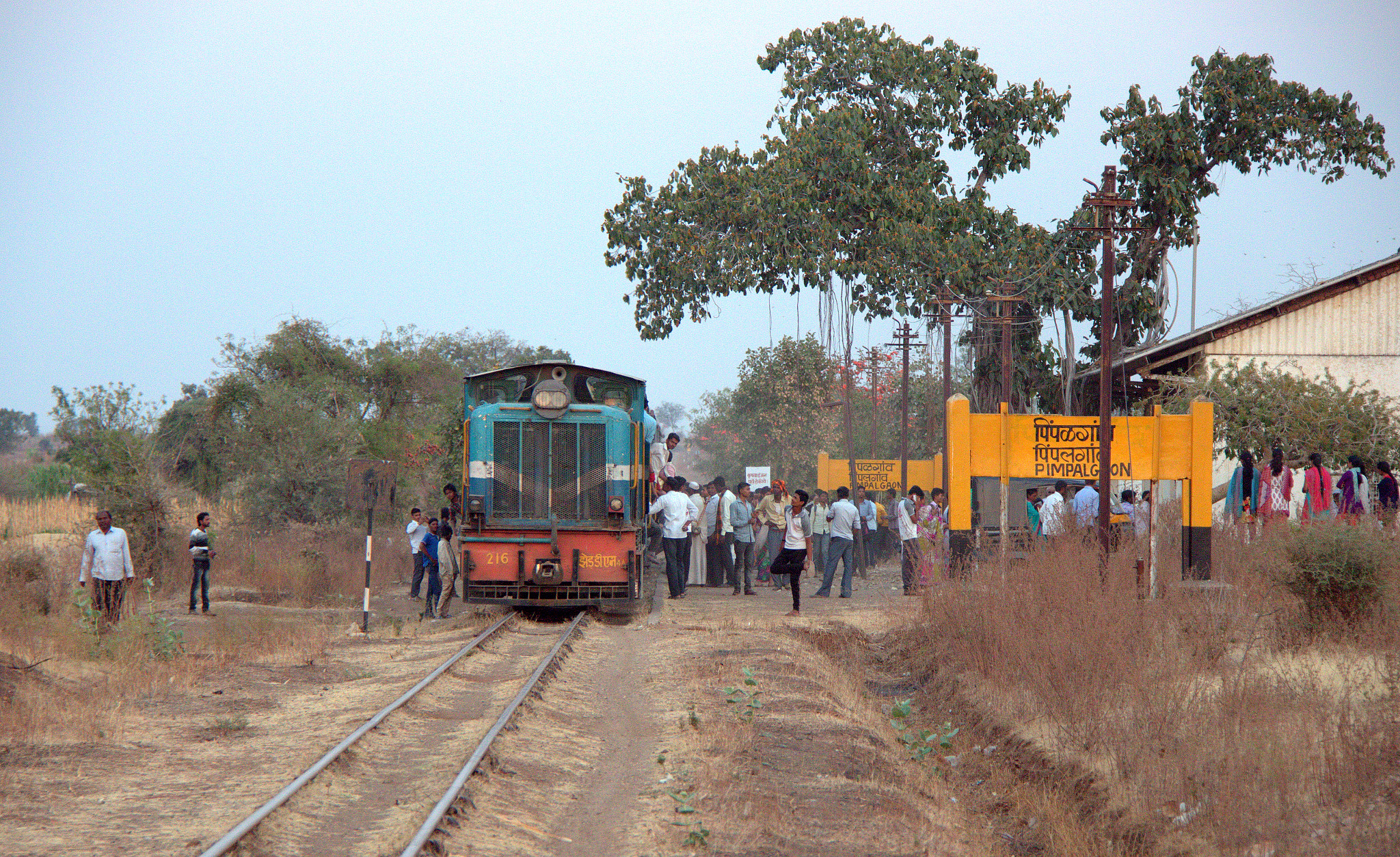 Canon EF-S 18-200mm F3.5-5.6 IS sample photo. Pachora jamner narrow gauge photography