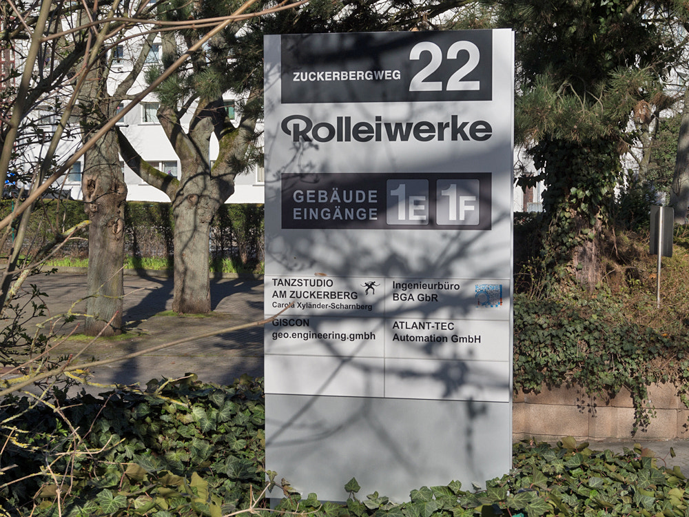 Olympus OM-D E-M5 sample photo. Firmenschild "rolleiwerke" photography