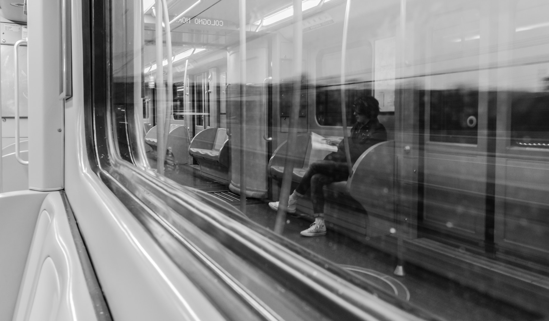 Sigma 18-200mm F3.5-6.3 DC OS HSM sample photo. Milan underground photography