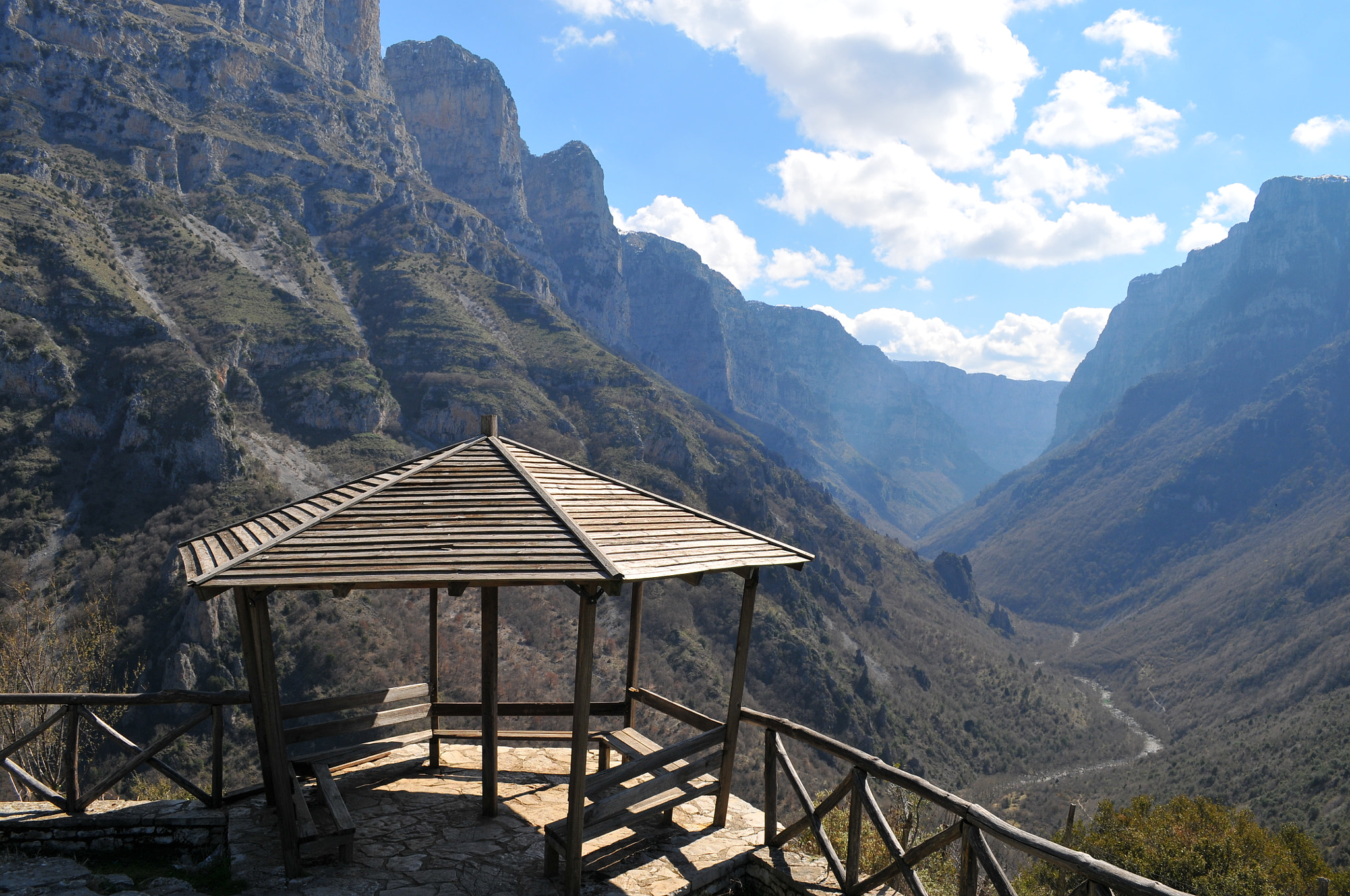 Nikon D300 + Nikon AF-S DX Nikkor 18-55mm F3.5-5.6G VR sample photo. Vikos gorge photography