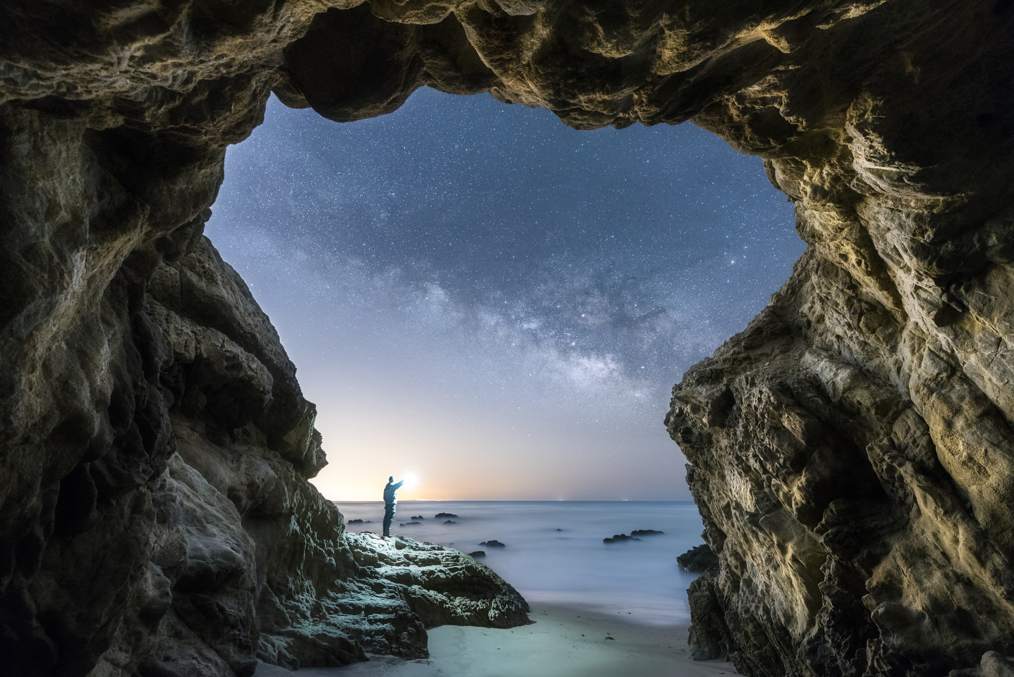Nikon AF-S Nikkor 14-24mm F2.8G ED sample photo. Cave dwellin photography