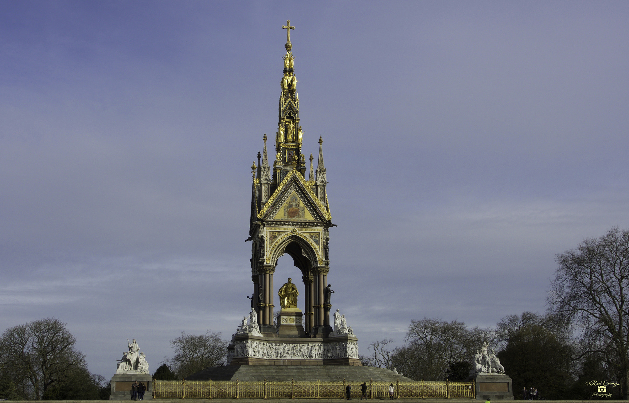 Olympus OM-D E-M5 II sample photo. The albert memorial... photography