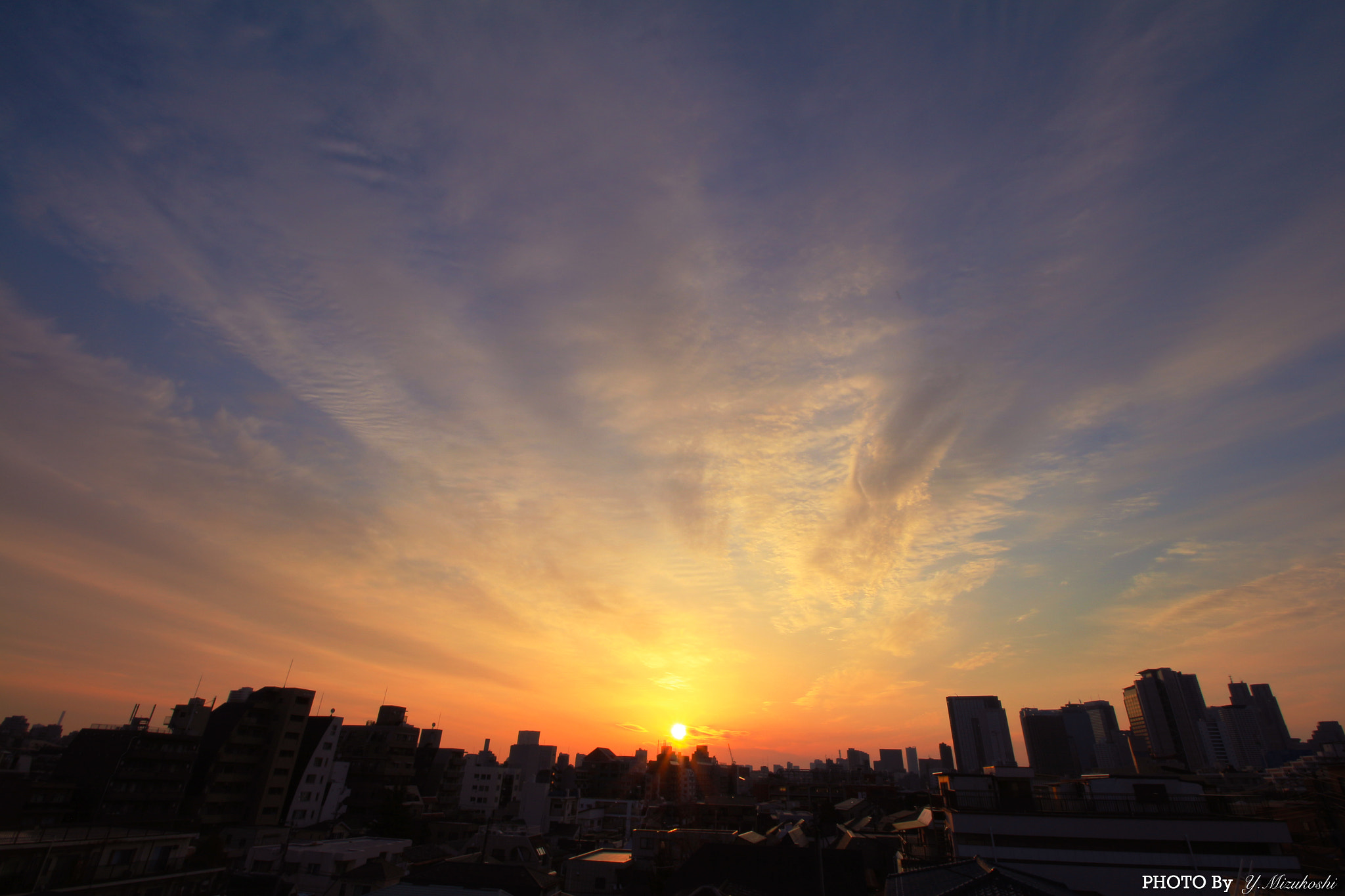 Canon EOS 700D (EOS Rebel T5i / EOS Kiss X7i) sample photo. Morning of tokyo photography