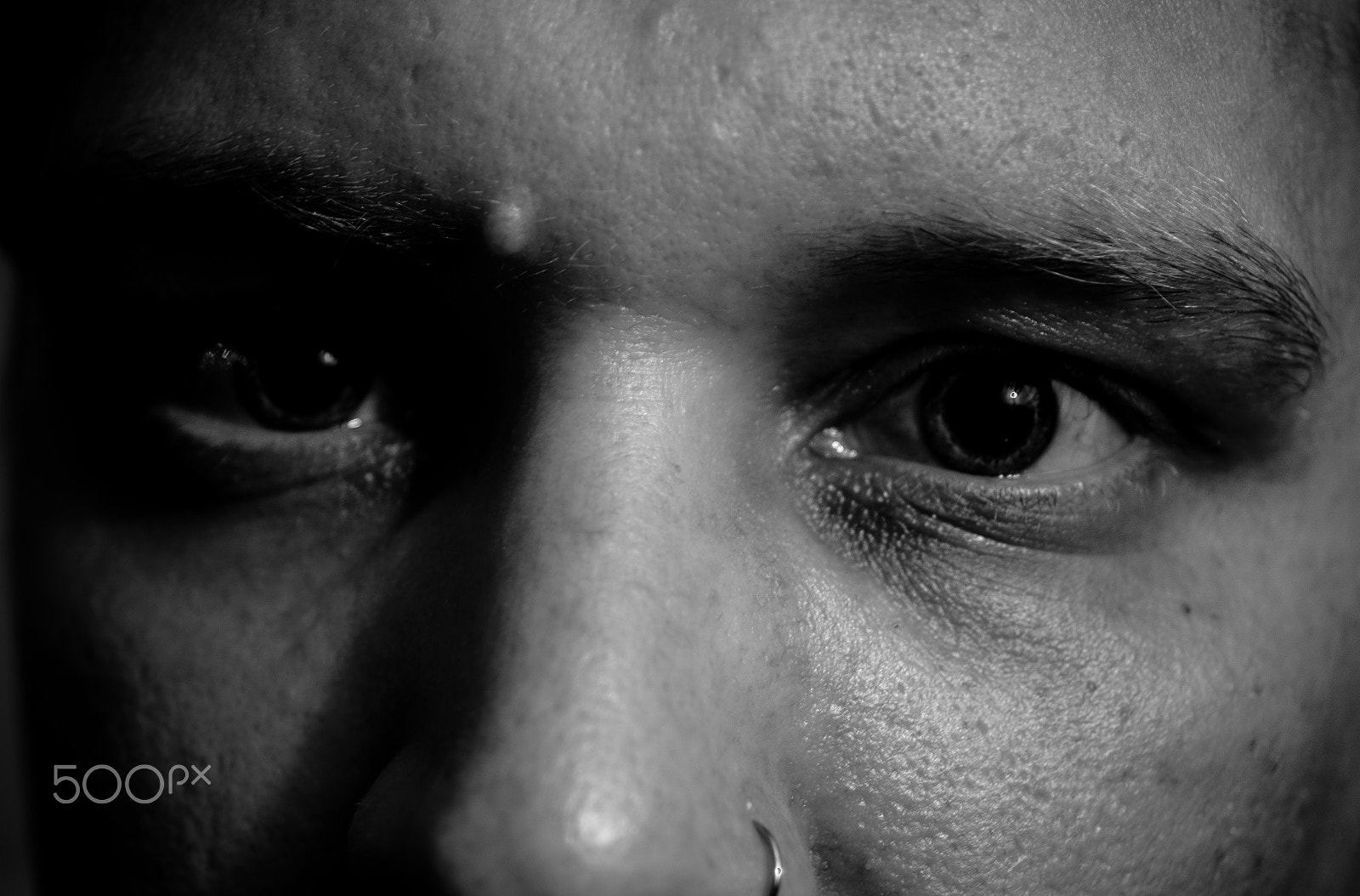 AF Zoom-Nikkor 28-80mm f/3.3-5.6G sample photo. Self portrait photography