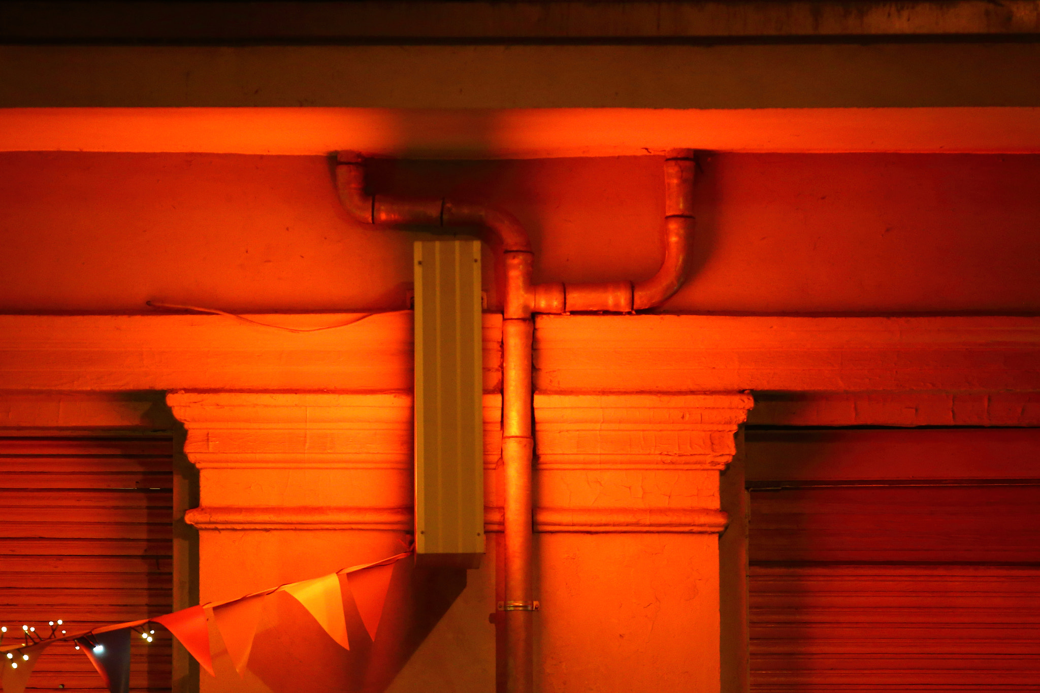 Canon EOS-1D Mark IV sample photo. Orange pipes photography