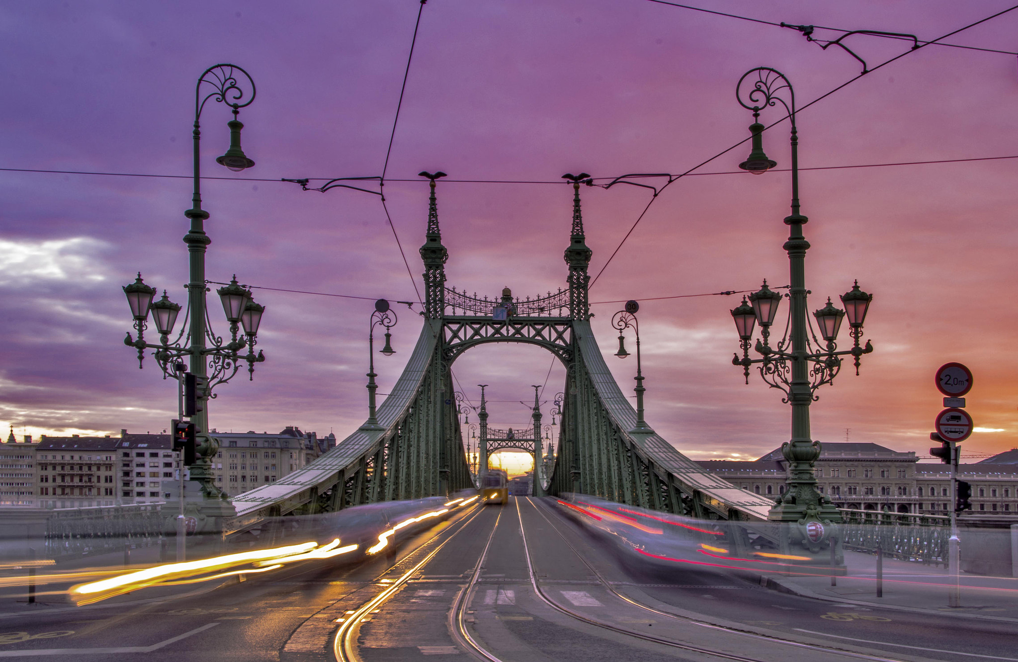 Nikon D5100 sample photo. Amanecer en budapest photography