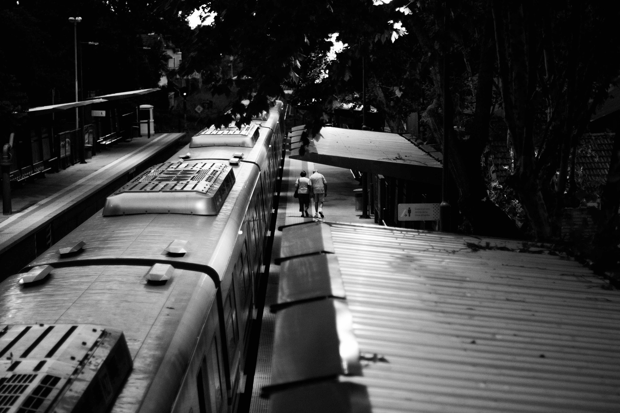 Nikon D7100 + Nikon AF-S Nikkor 50mm F1.4G sample photo. Far away, the two of us. photography