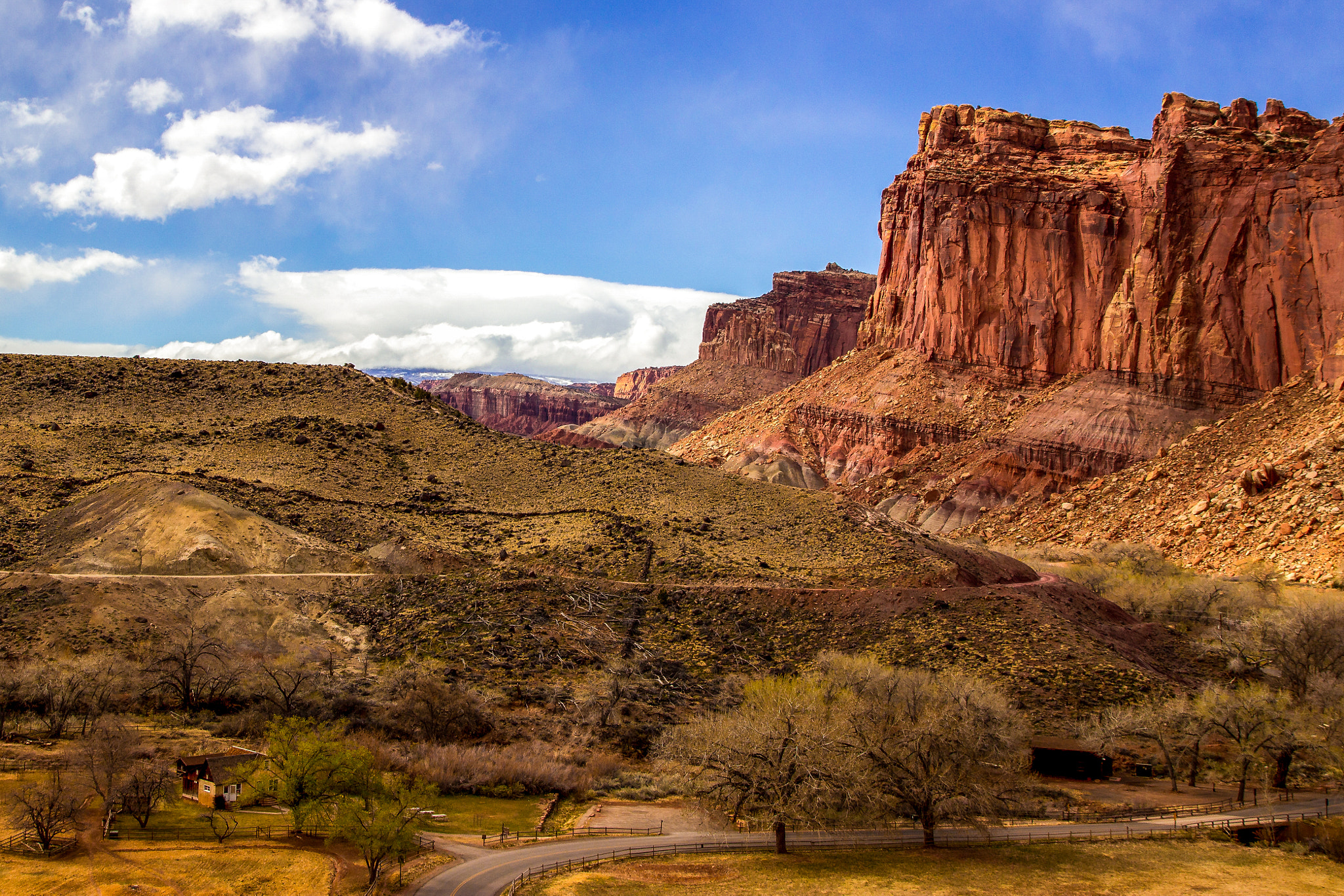 Tamron SP AF 17-50mm F2.8 XR Di II LD Aspherical (IF) sample photo. Capitol reef in afternoon photography