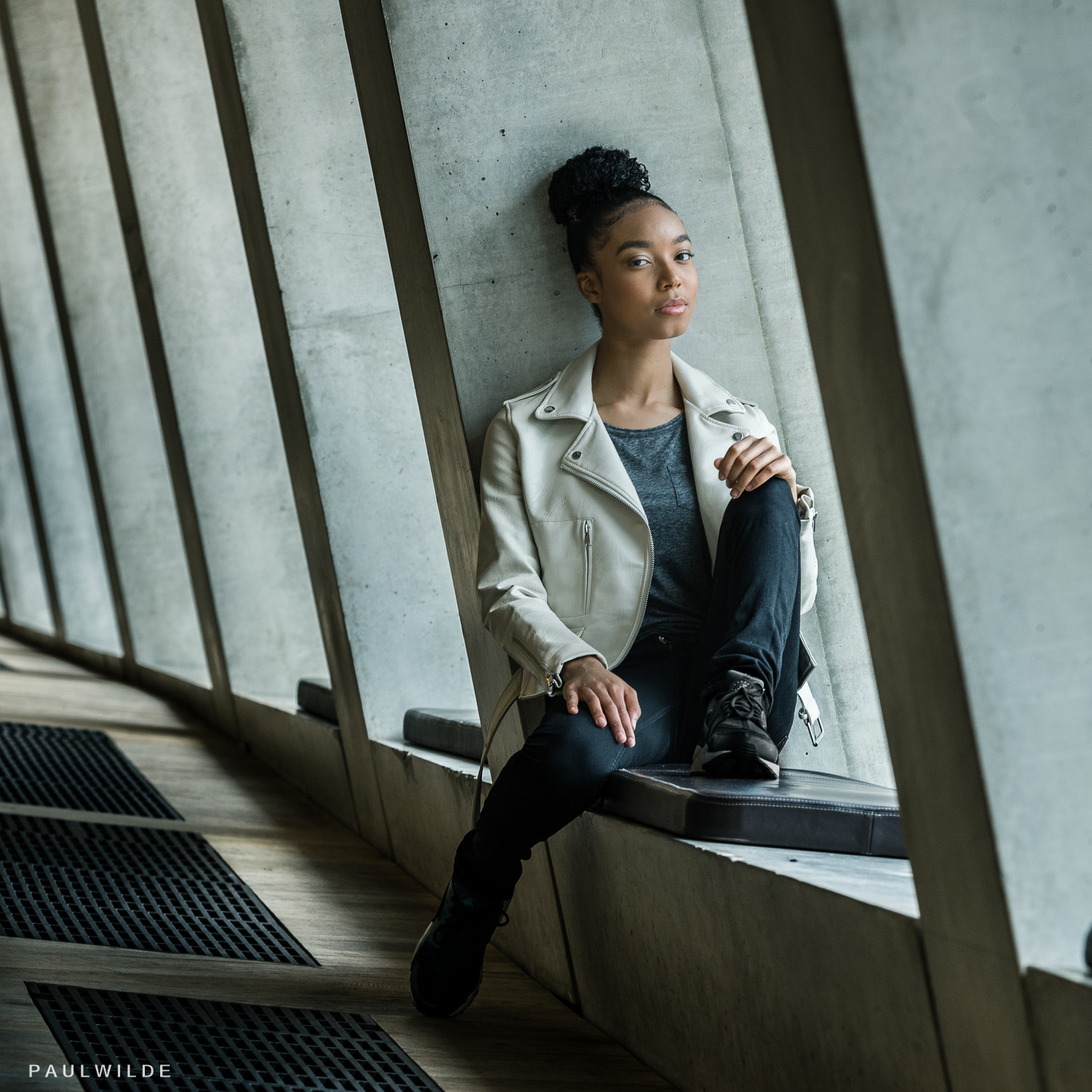 Nikon D600 + Sigma 70-200mm F2.8 EX DG OS HSM sample photo. Savannah at the tate photography