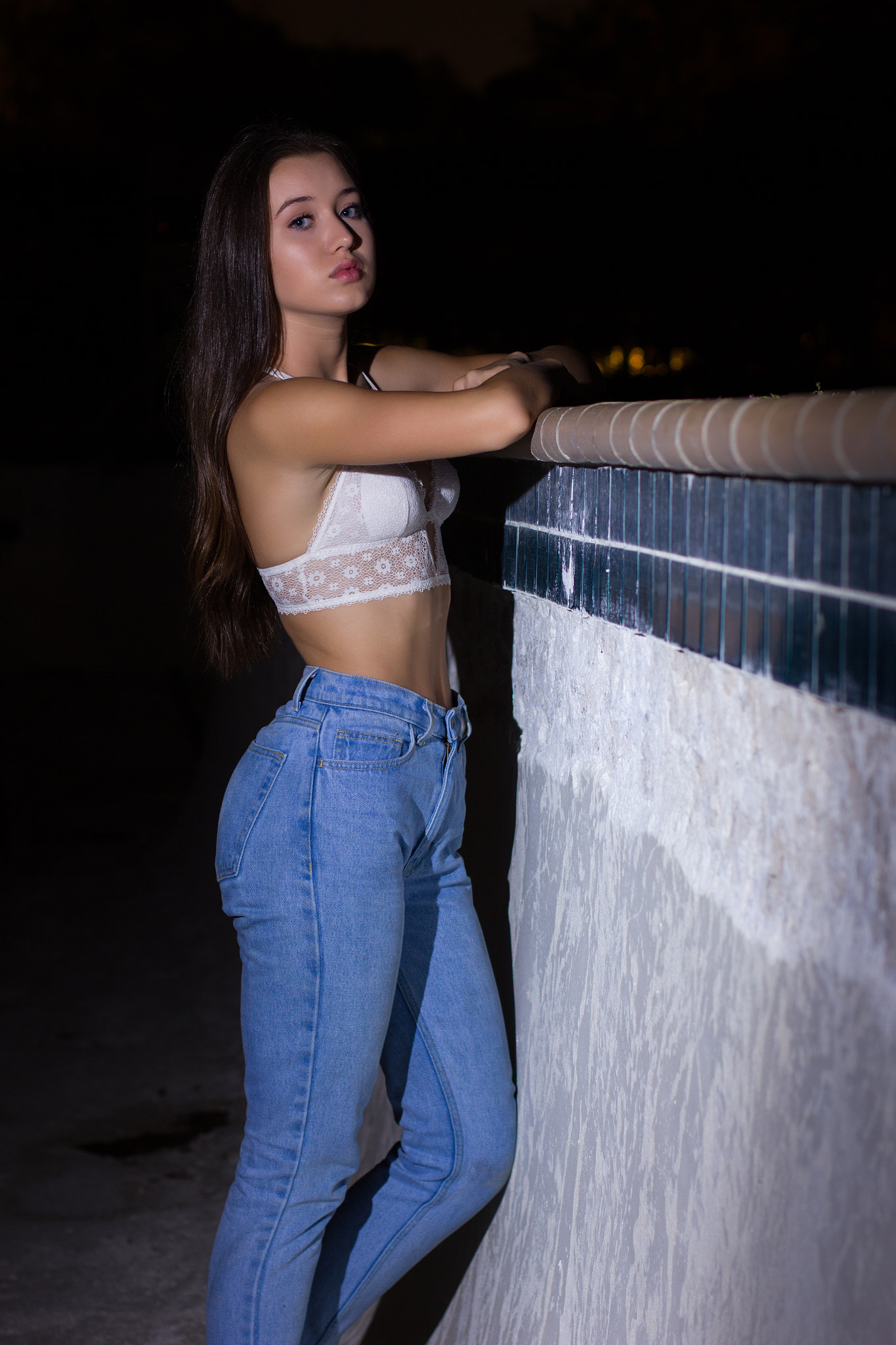 Canon EOS 550D (EOS Rebel T2i / EOS Kiss X4) sample photo. Night at the pool photography