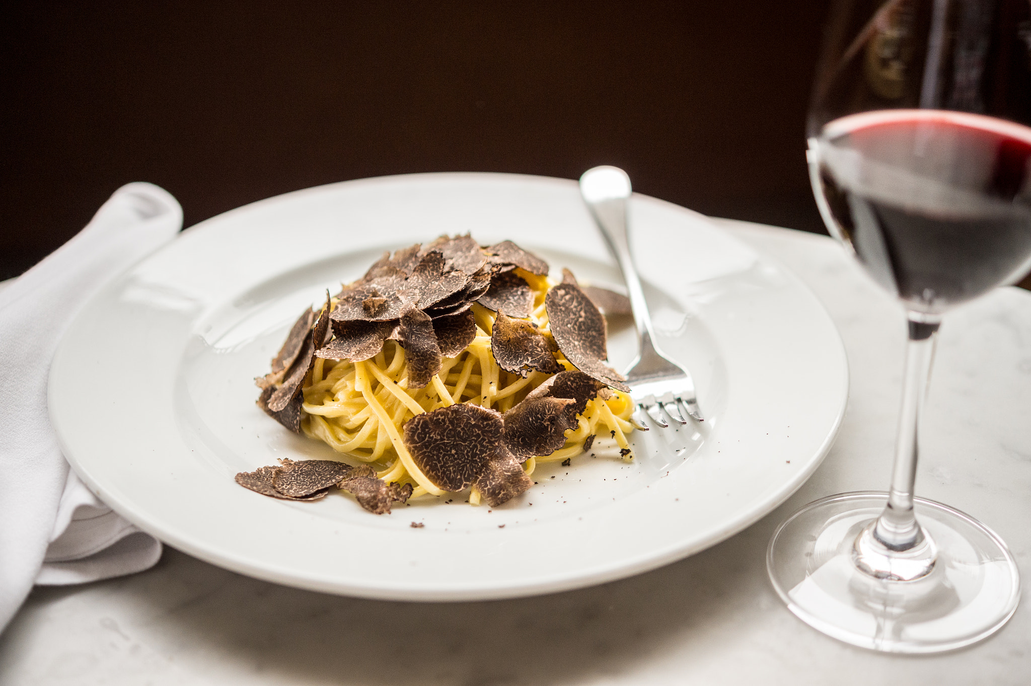 Nikon D4S + Nikon AF-S Micro-Nikkor 60mm F2.8G ED sample photo. Black truffles on pasta photography