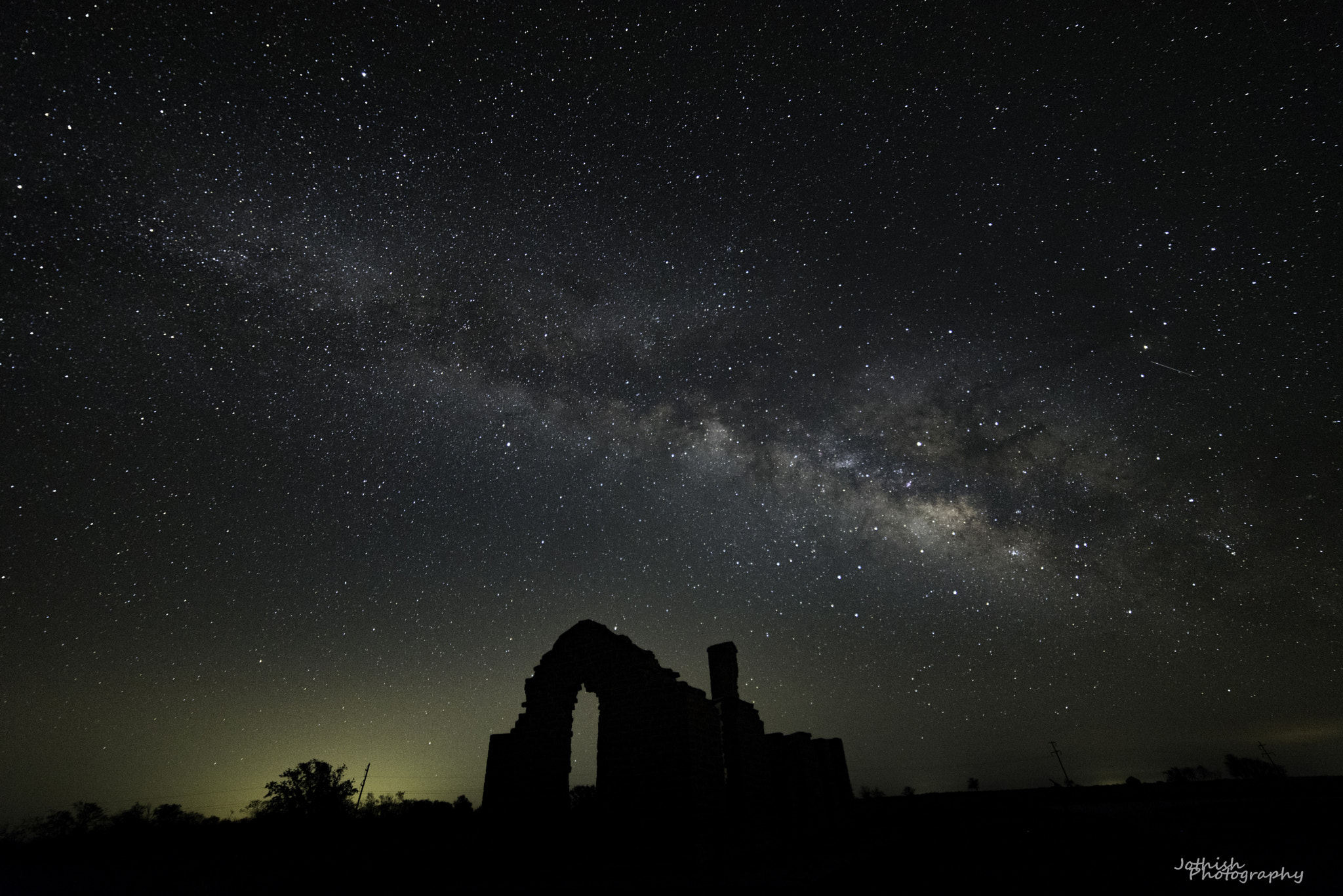 Nikon D750 + Samyang 14mm F2.8 ED AS IF UMC sample photo. Milky way fort griffin photography