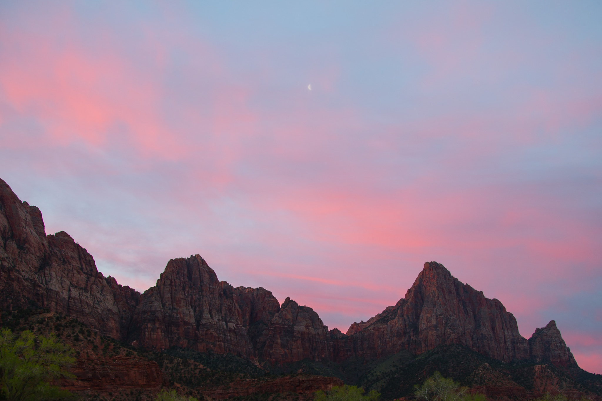 Canon EOS-1D X sample photo. Sunrise with the moon photography