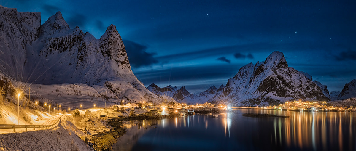 Sony a7R II + Sony Vario-Tessar T* FE 16-35mm F4 ZA OSS sample photo. Night in lofoten photography