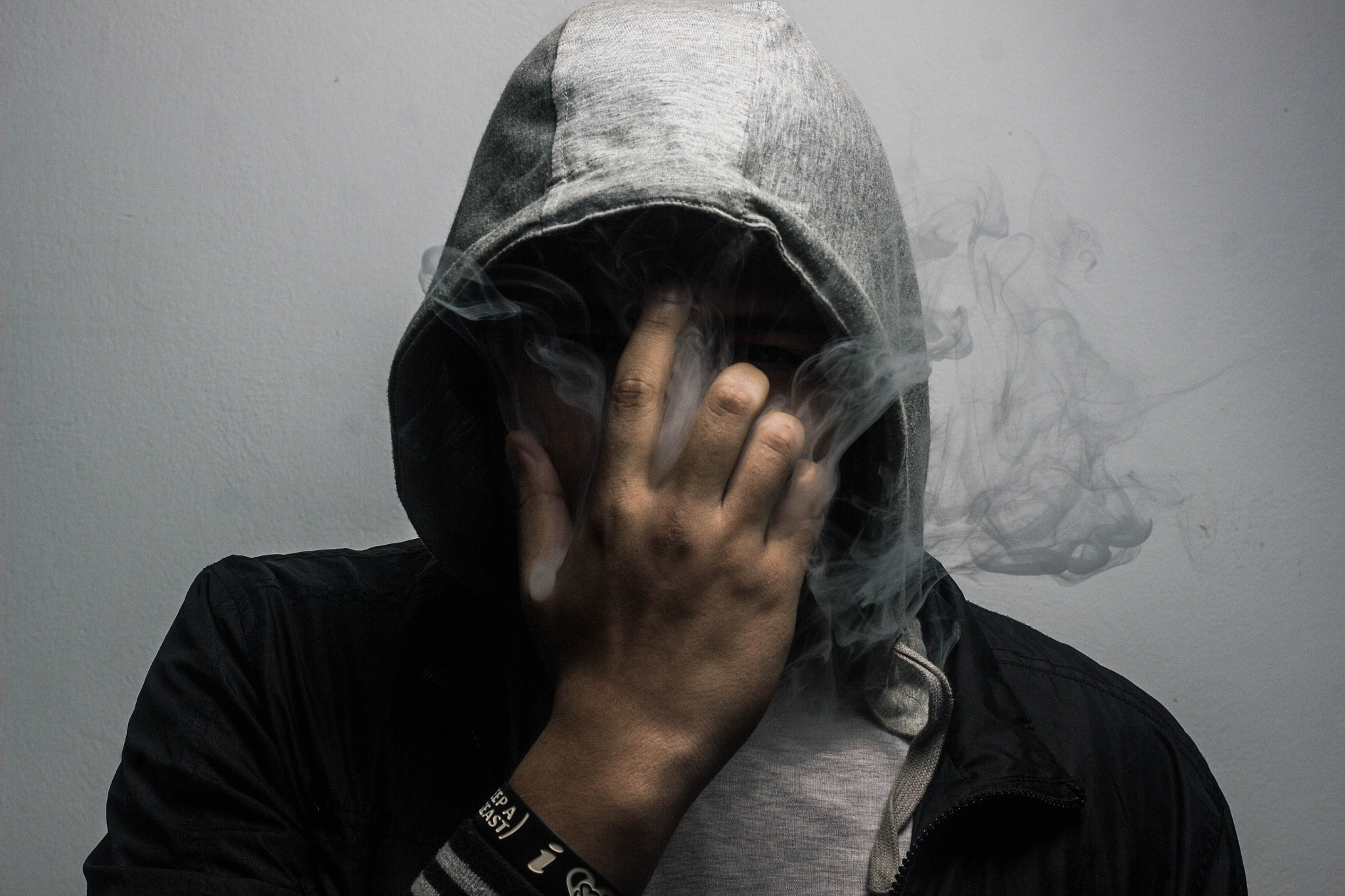 Canon EOS 600D (Rebel EOS T3i / EOS Kiss X5) sample photo. Smoke life photography