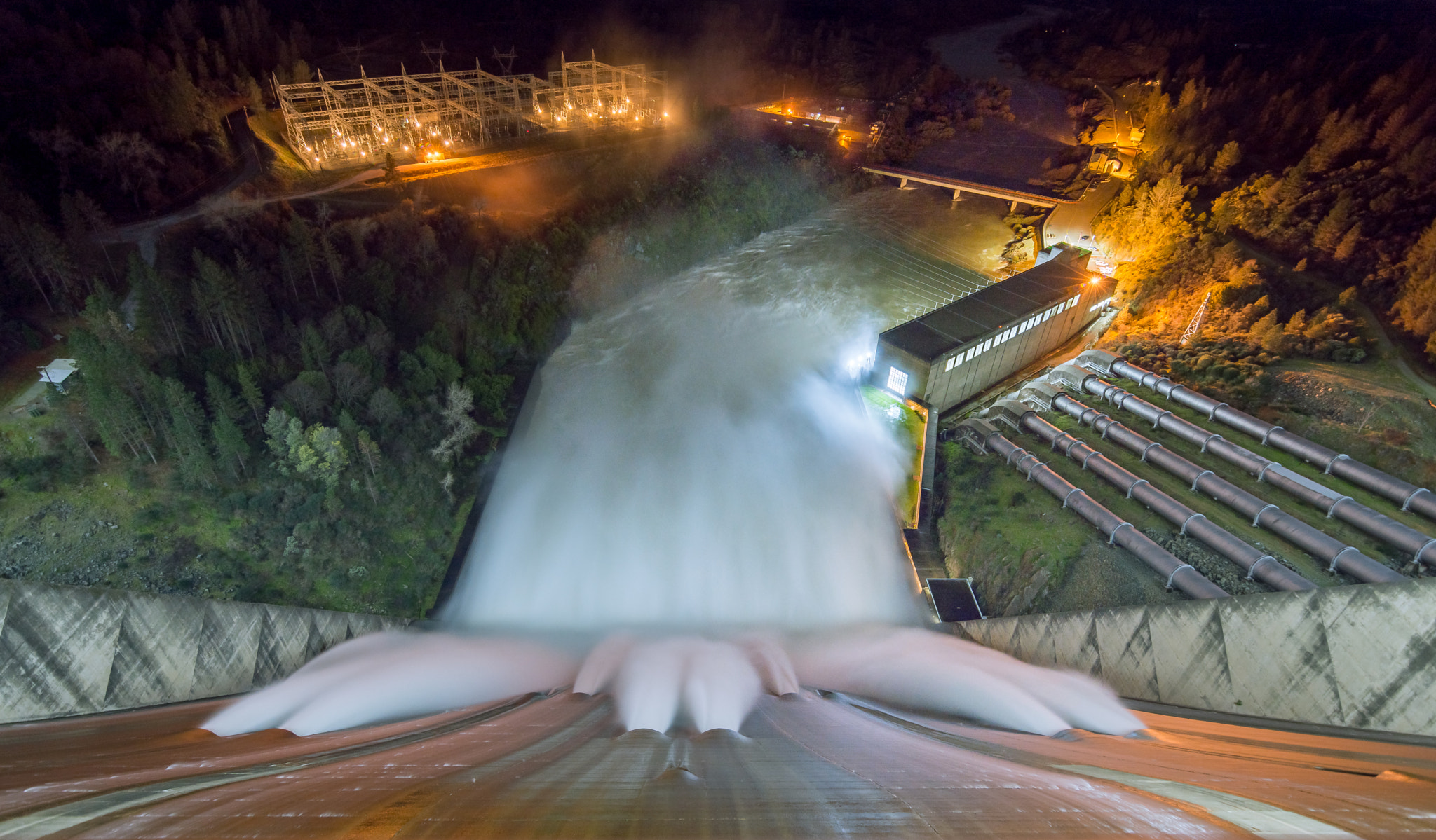 Nikon D7200 sample photo. Shasta dam night spillway photography