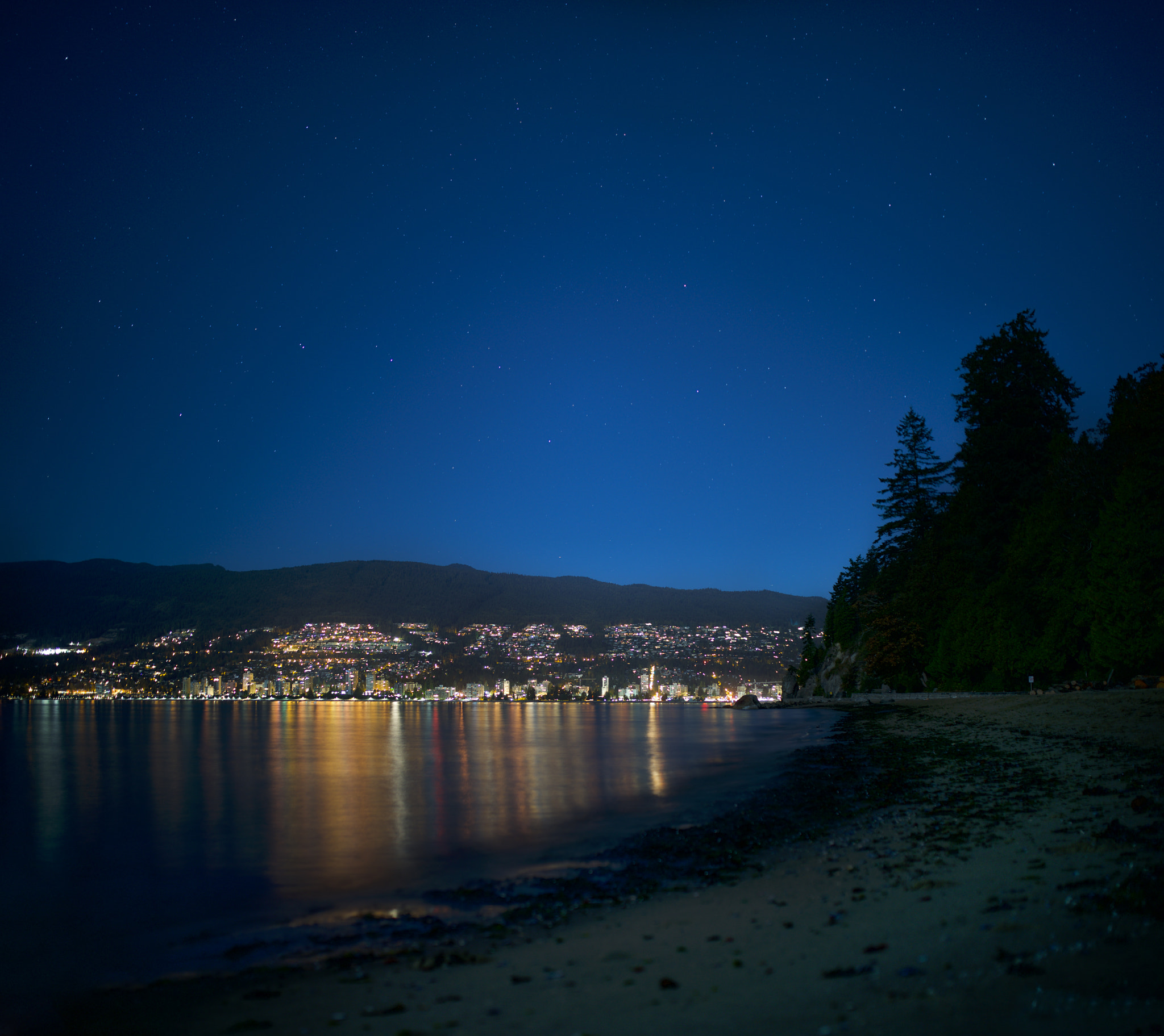 Nikon D810 + Sigma 35mm F1.4 DG HSM Art sample photo. Midnight beach photography