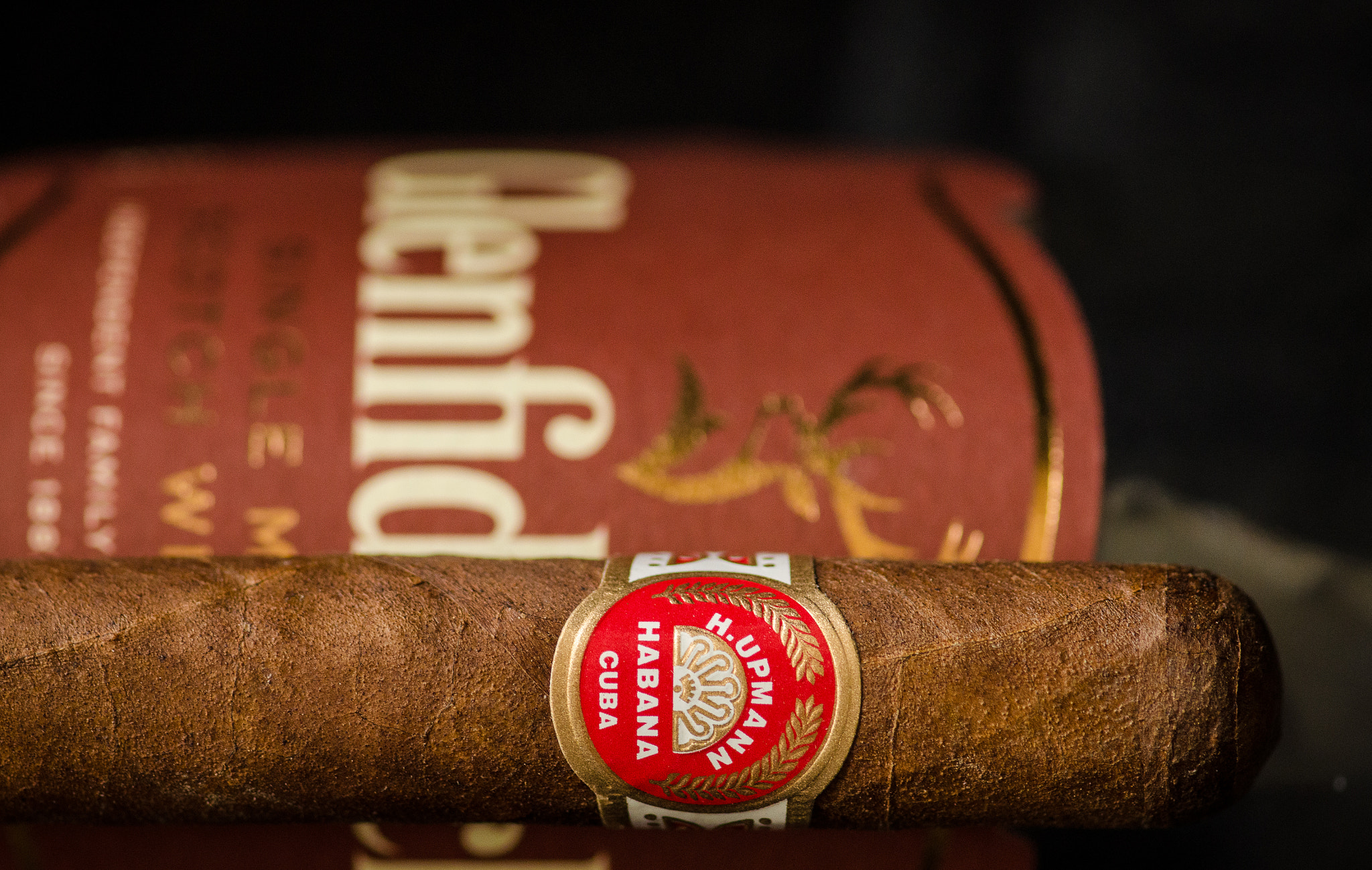 Nikon AF-S Micro-Nikkor 105mm F2.8G IF-ED VR sample photo. Scotch + habanos photography