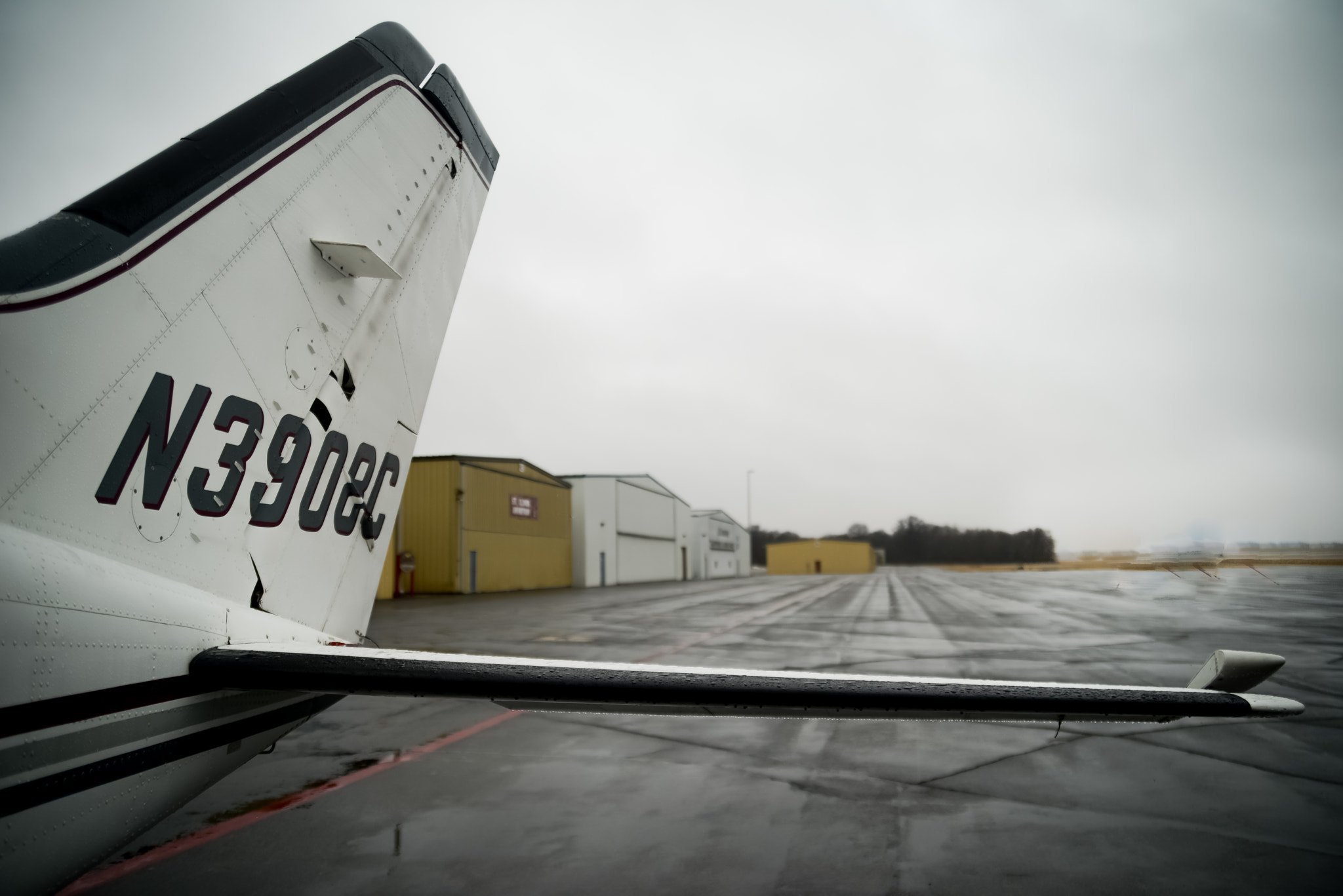 Nikon D800 sample photo. At the parking lot, waiting! photography
