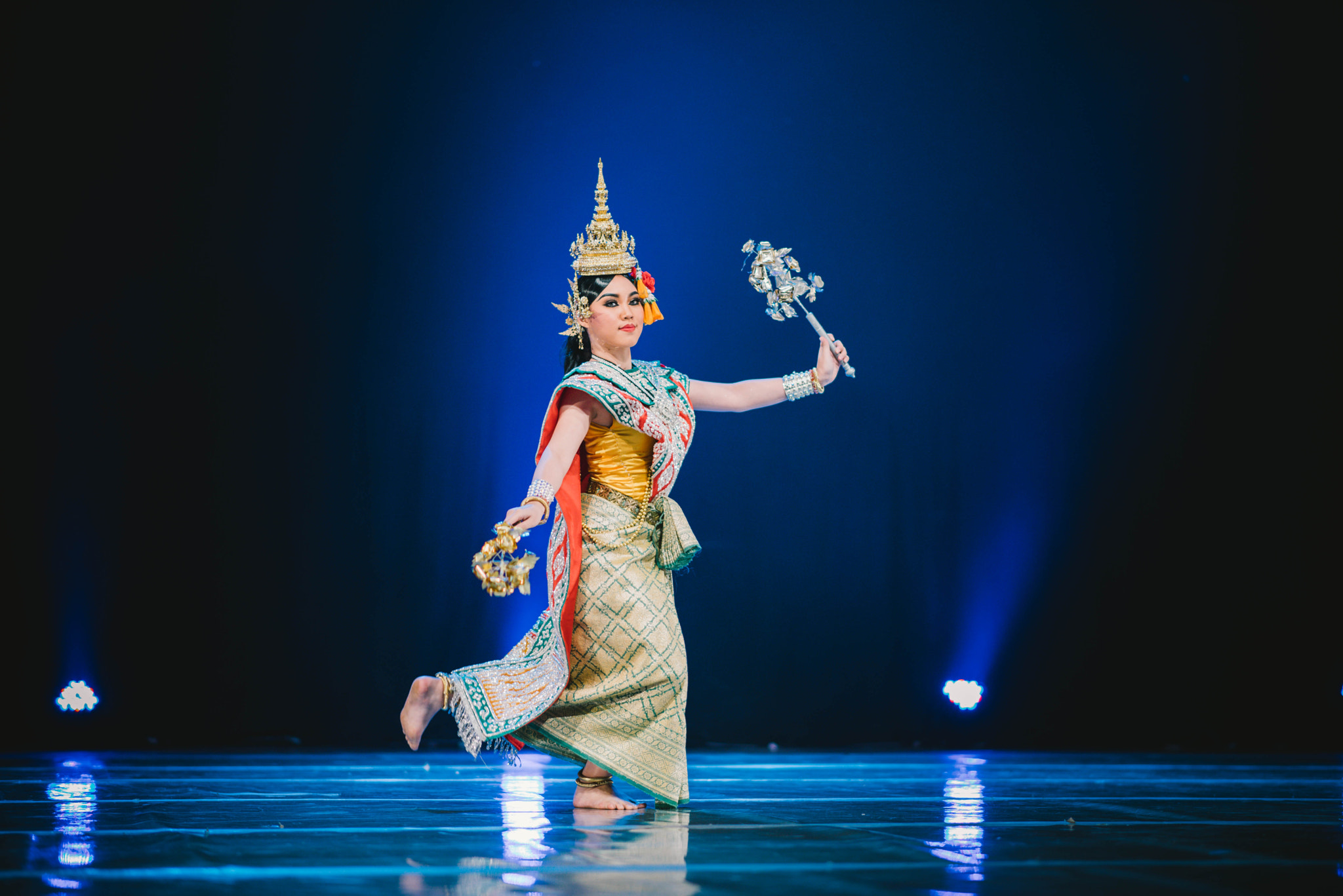 Nikon AF-S Nikkor 85mm F1.8G sample photo. Thai dance photography