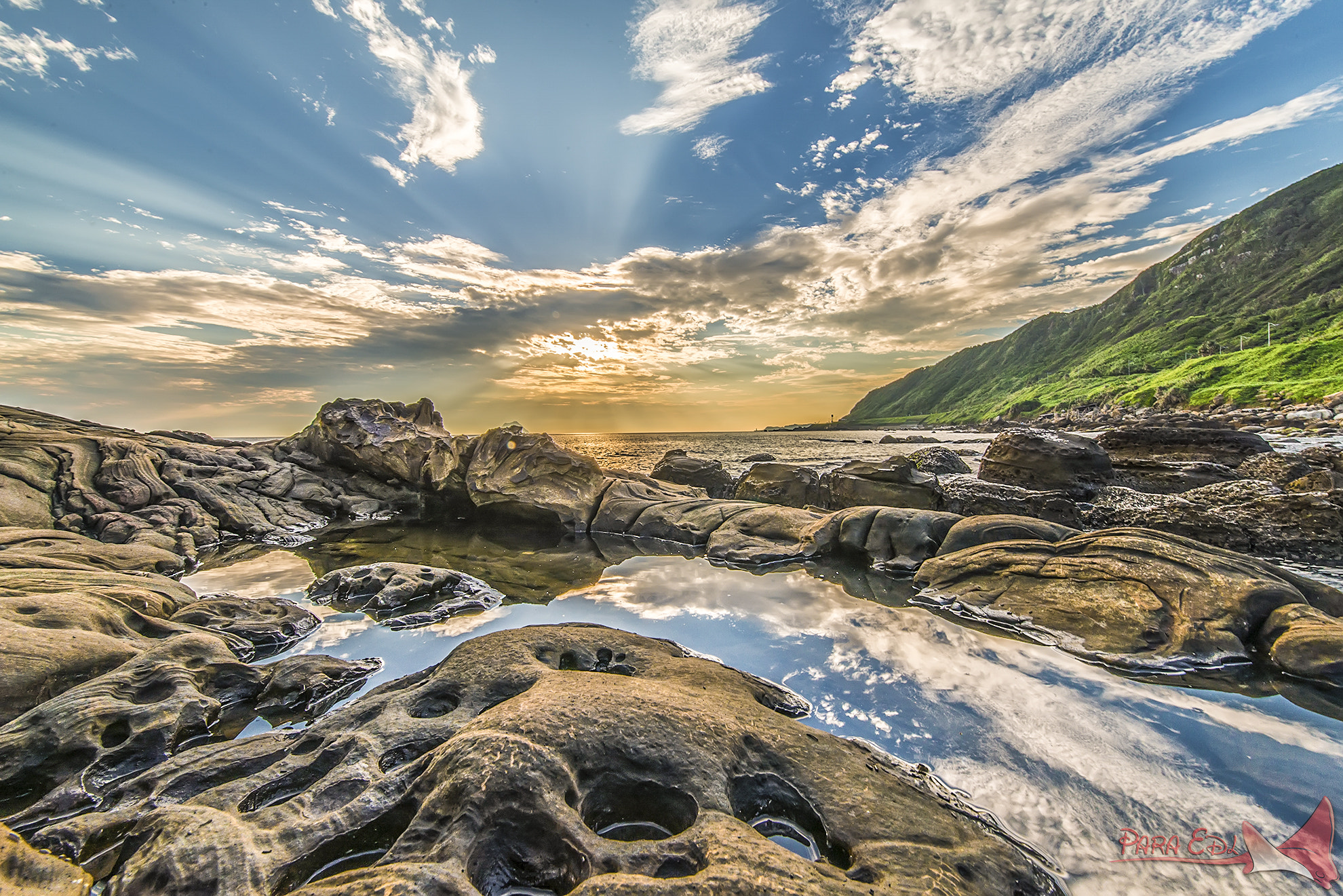 Nikon AF-S Nikkor 14-24mm F2.8G ED sample photo. Wai-mu-shan photography