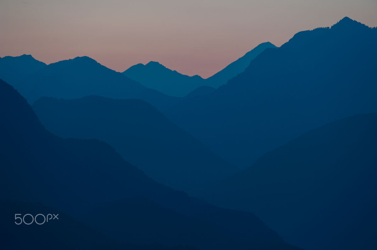 Nikon AF-S Nikkor 70-200mm F2.8G ED VR II sample photo. Centovalli layers of hills photography