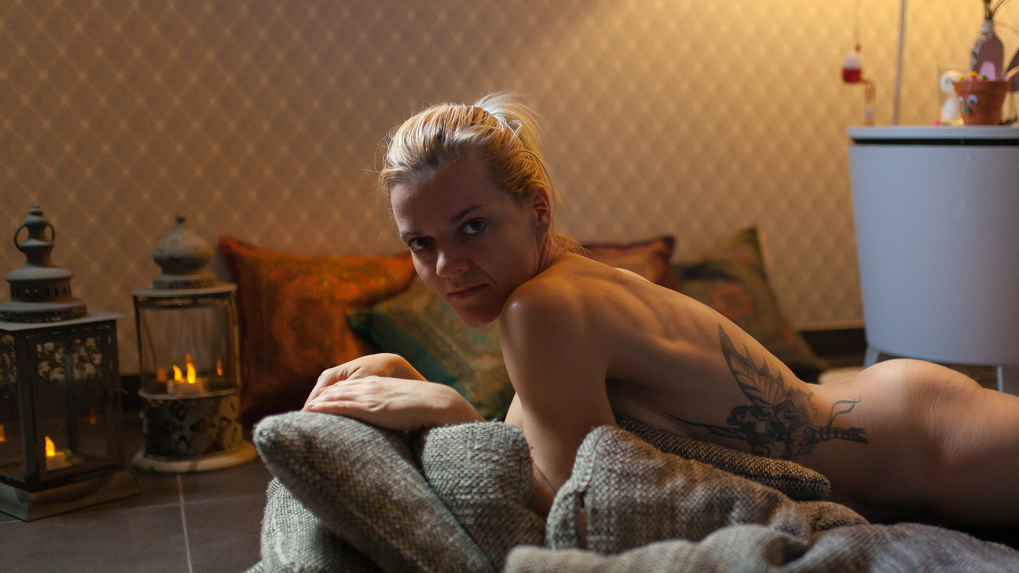 Sigma 35mm F1.4 DG HSM Art sample photo. Pillows photography