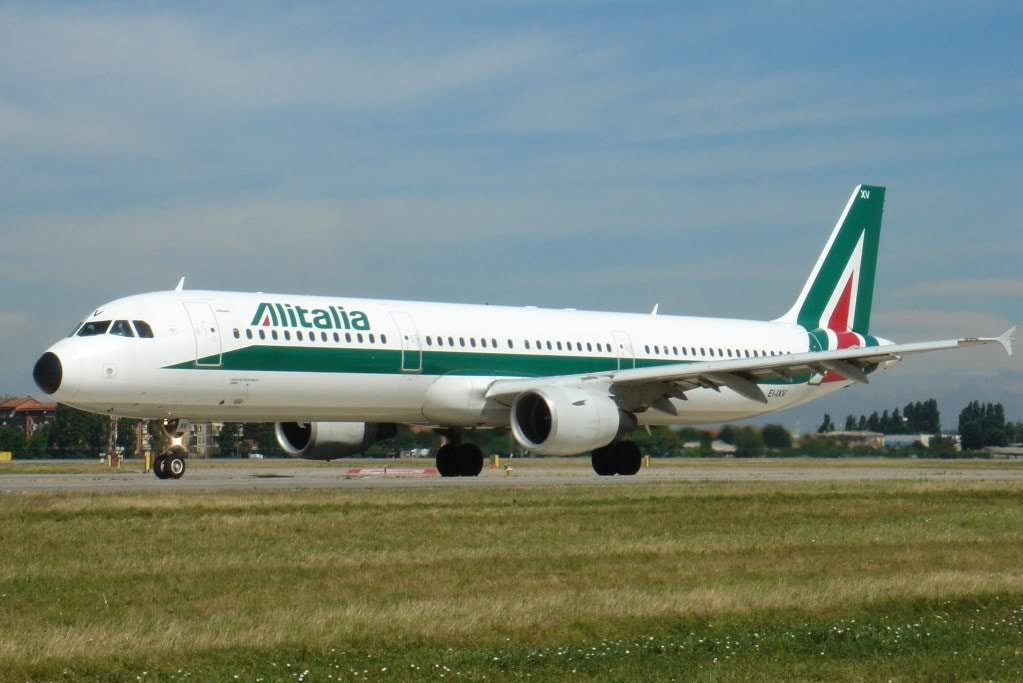 Sony DSC-T7 sample photo. Alitalia airlines flight bookings photography