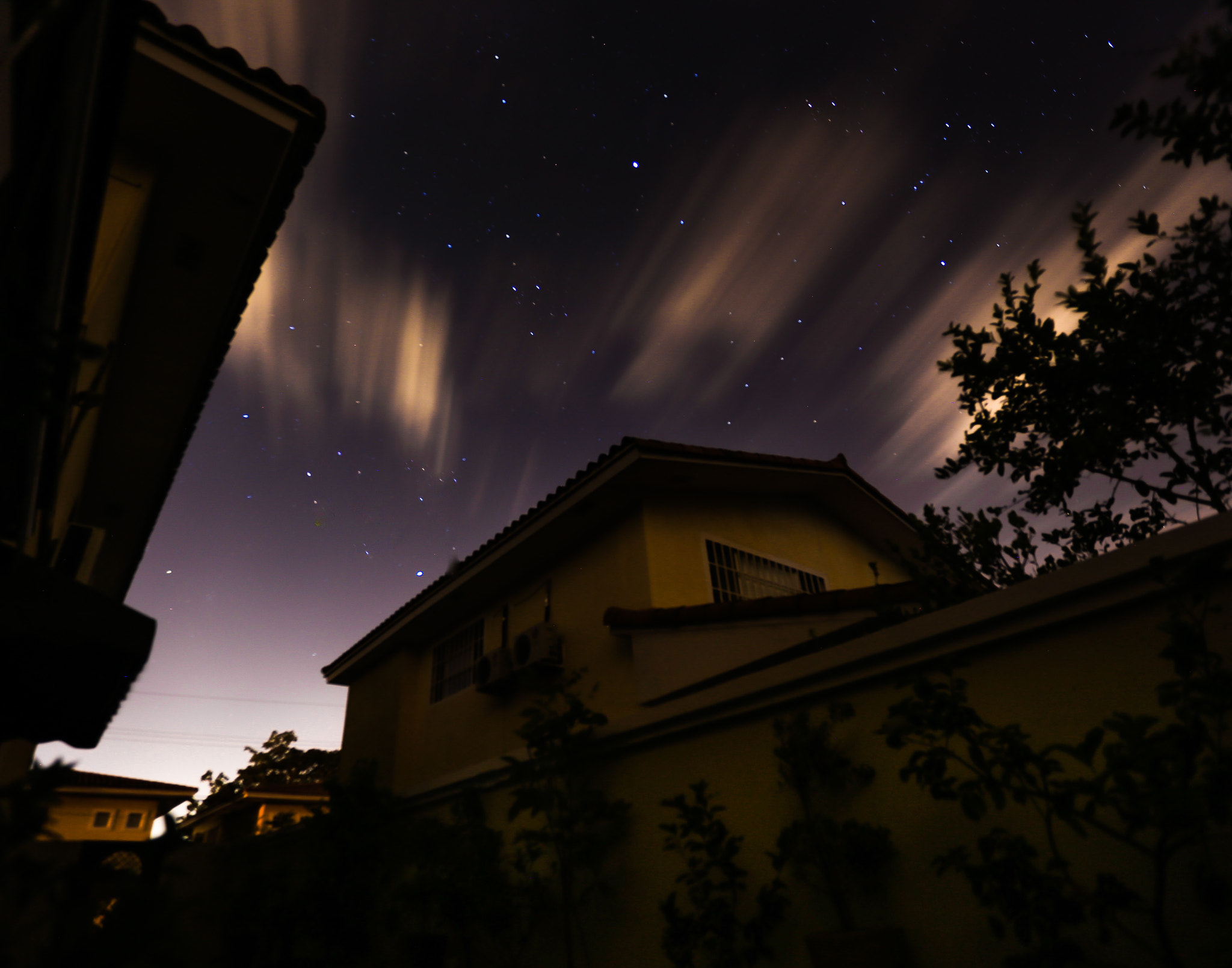 Canon EF 16-35mm F2.8L II USM sample photo. Noche oscura, sin electricidad photography
