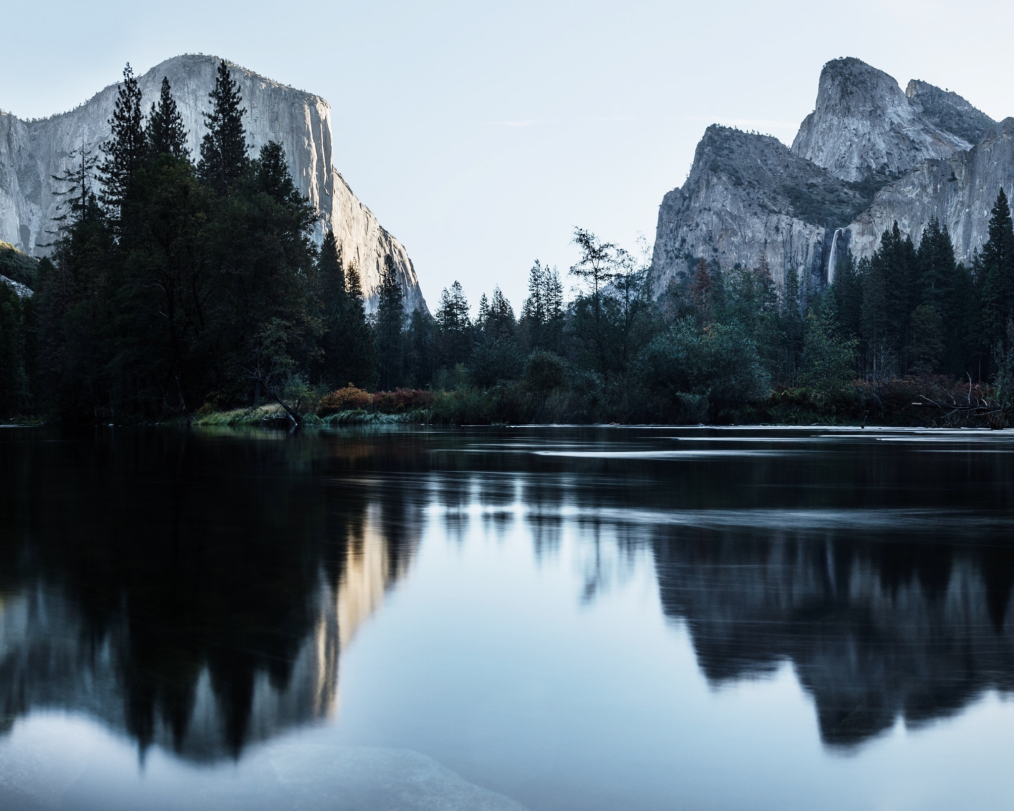 Nikon D4 + Nikon AF-S Nikkor 20mm F1.8G ED sample photo. Valley view. merced river. yosemite. california. t ... photography