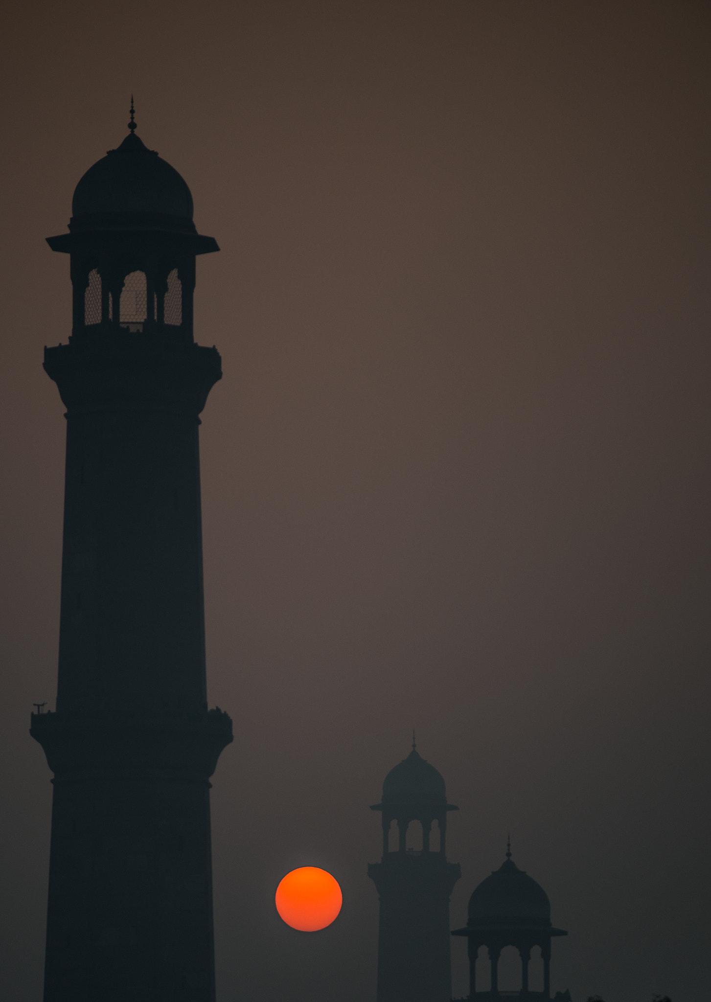 Nikon AF-S Nikkor 70-200mm F2.8G ED VR II sample photo. The royal mosque photography
