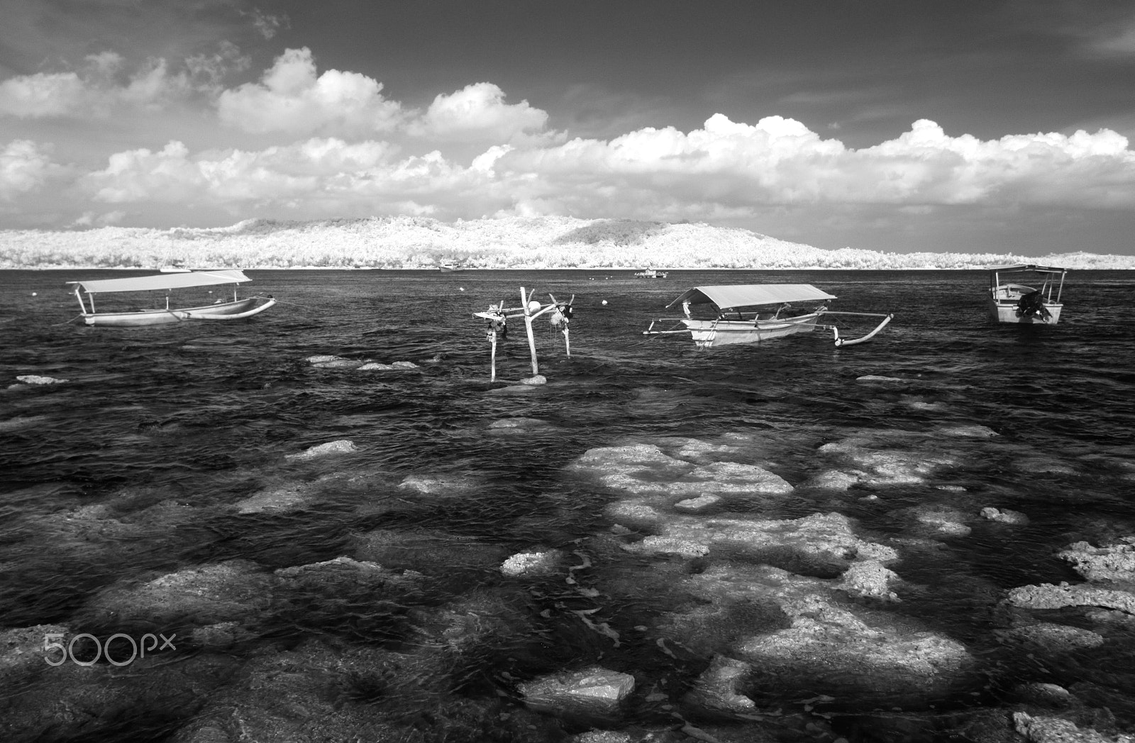 Canon EOS 50D + Canon EF-S 10-22mm F3.5-4.5 USM sample photo. Boats photography