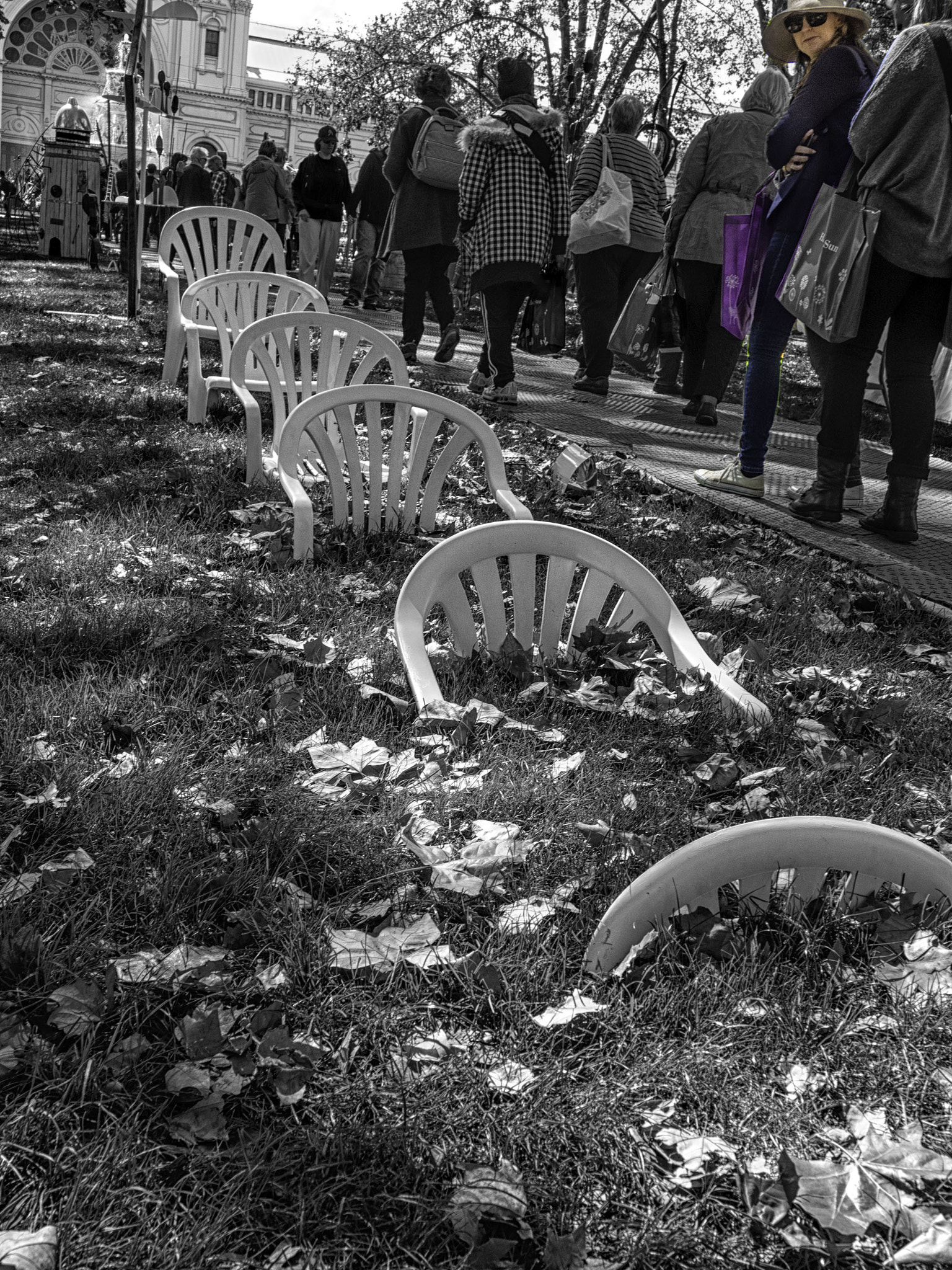 Olympus OM-D E-M1 sample photo. Vanishing chair photography
