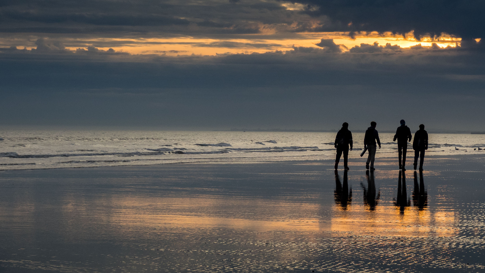 Olympus OM-D E-M1 sample photo. The beach boys photography