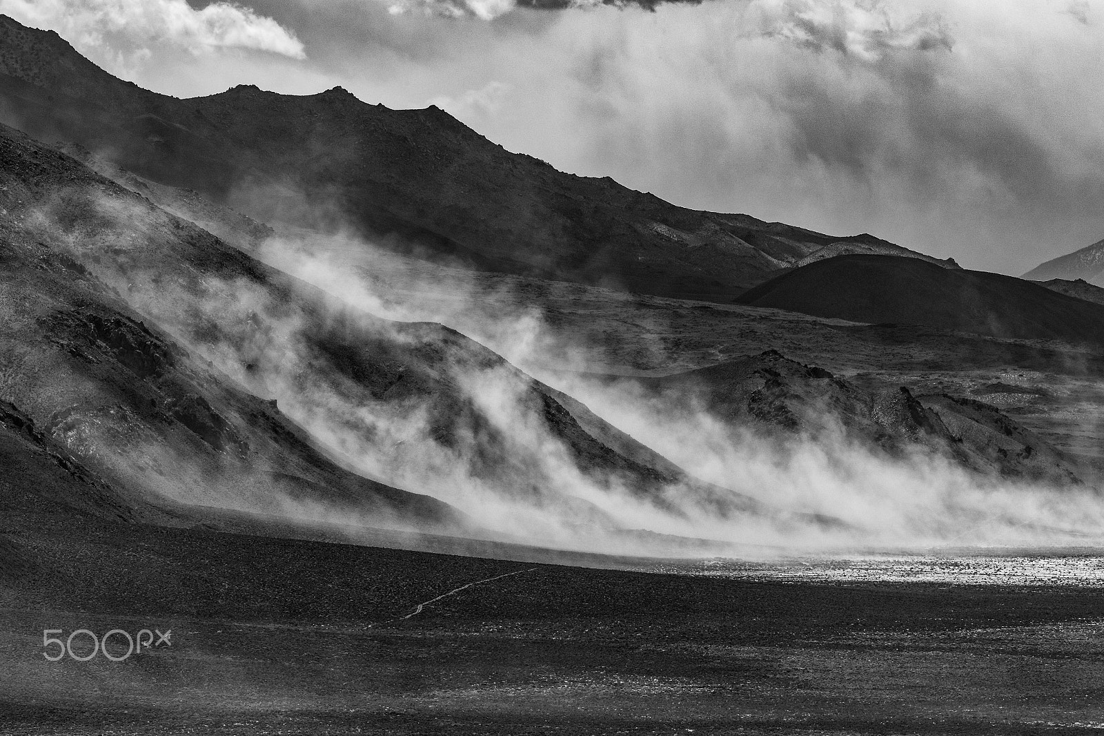 Canon EF 300mm F2.8L IS II USM sample photo. White mountains dust storm photography