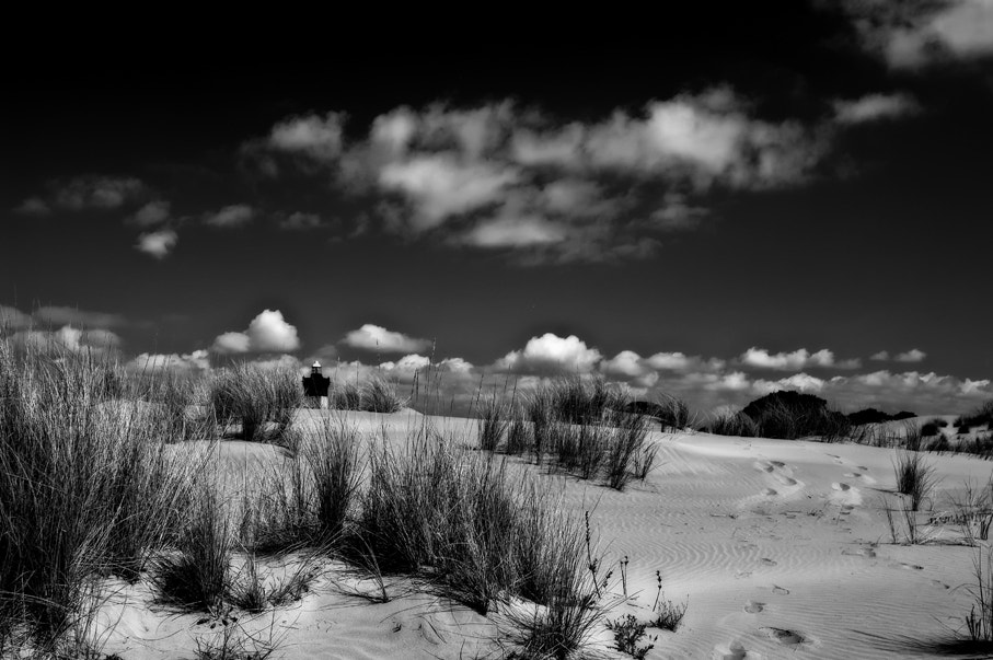 Pentax K20D sample photo. Le sémaphore sorti des dunes.languedoc photography