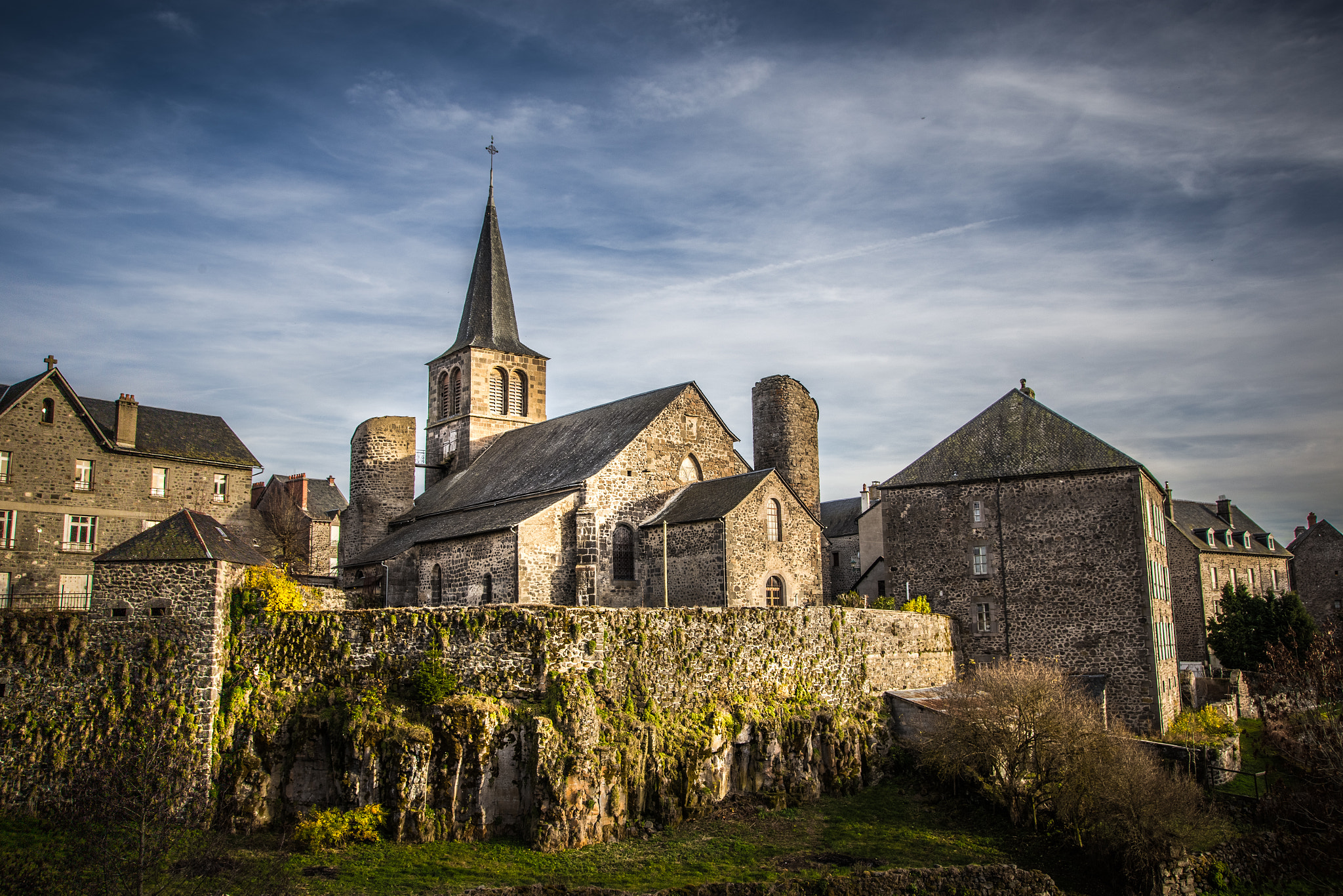 Canon EOS 6D + Sigma 24-105mm f/4 DG OS HSM | A sample photo. Cantal auvergne photography