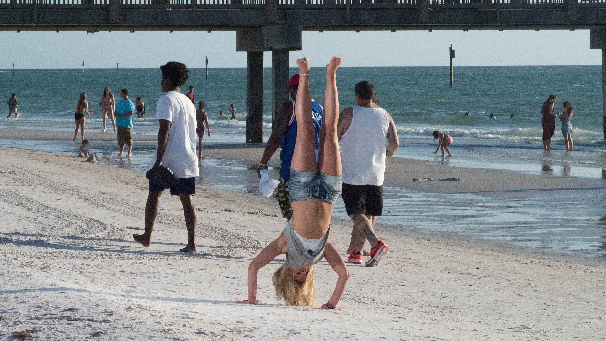 Olympus OM-D E-M1 Mark II sample photo. A day at the beach photography