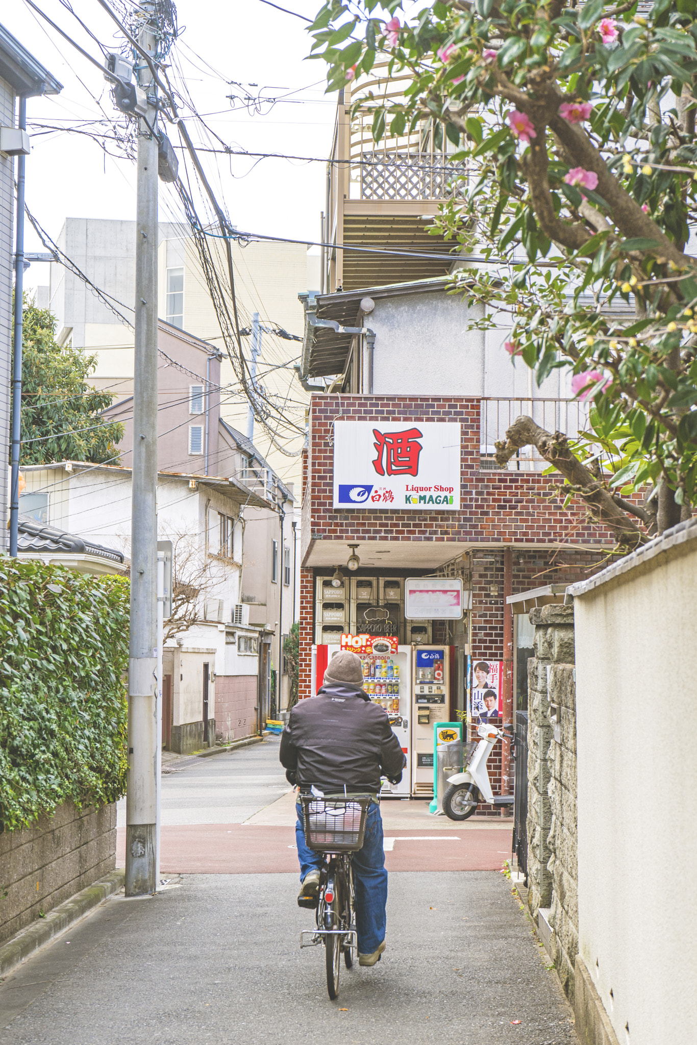 Sony a7R sample photo. Tokyo street. photography