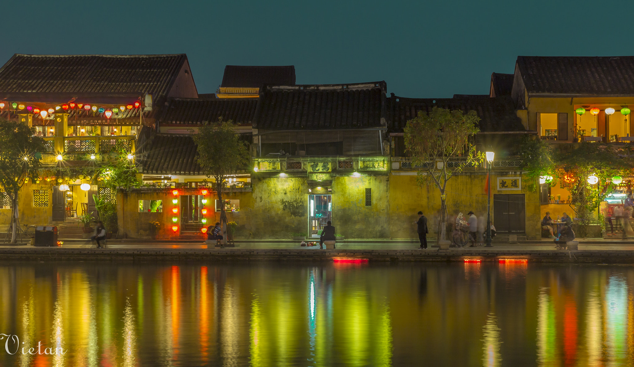 Canon EOS 100D (EOS Rebel SL1 / EOS Kiss X7) + Canon EF 40mm F2.8 STM sample photo. Hoian photography