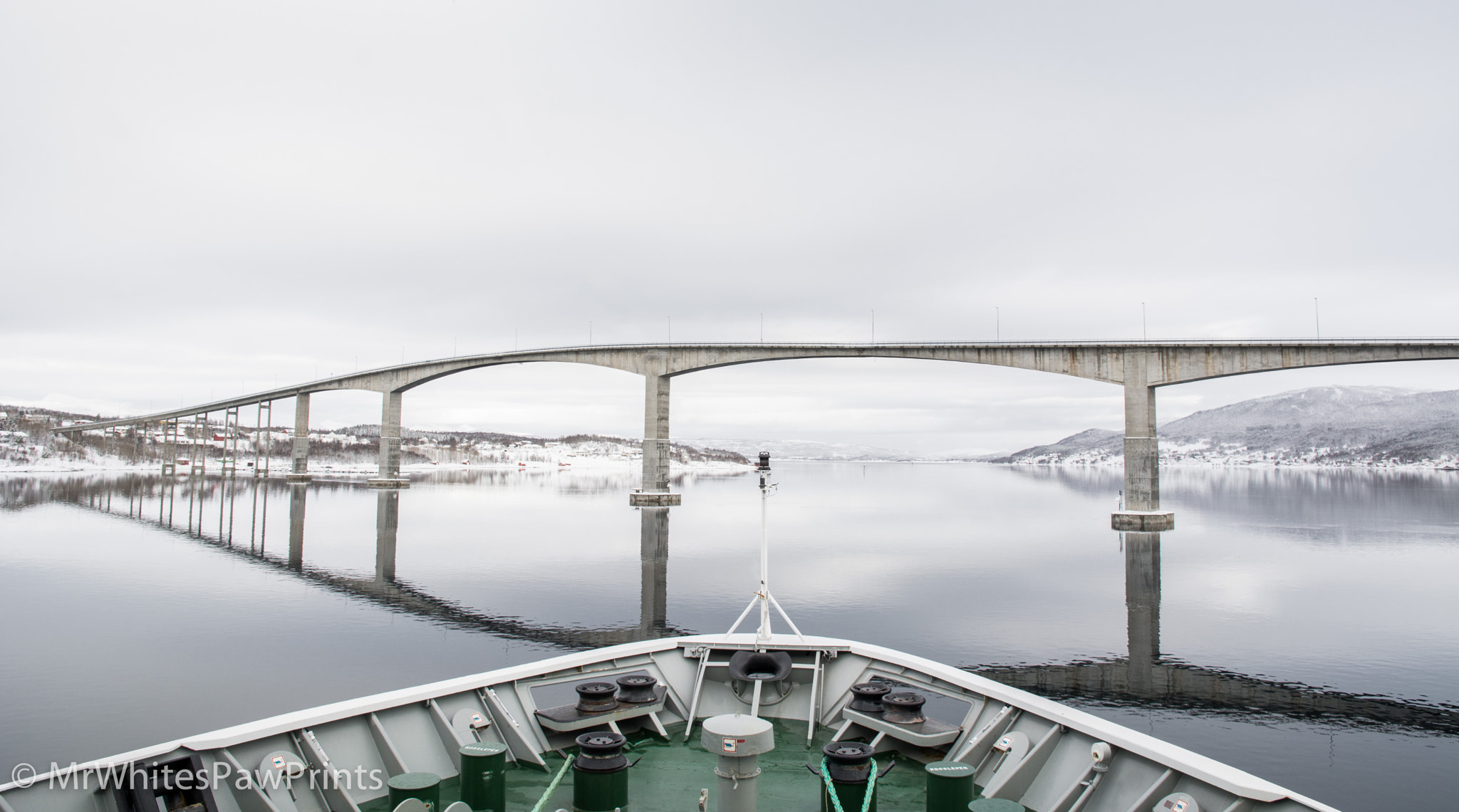 Nikon D7100 + Nikon AF-S DX Nikkor 16-80mm F2.8-4E ED VR sample photo. Arriving in finnsnes photography