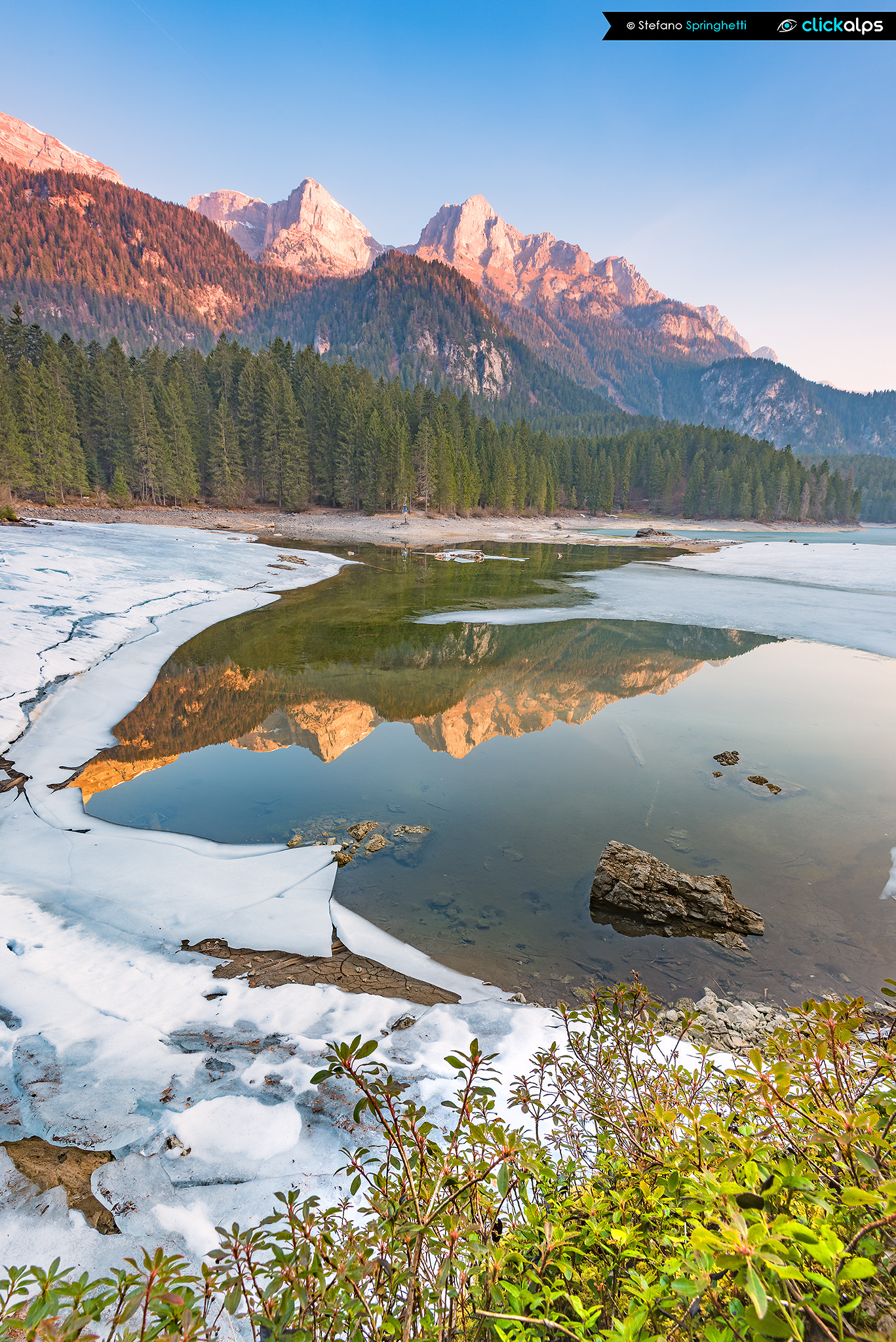 Nikon D810 sample photo. Lake tovel at sunrise photography