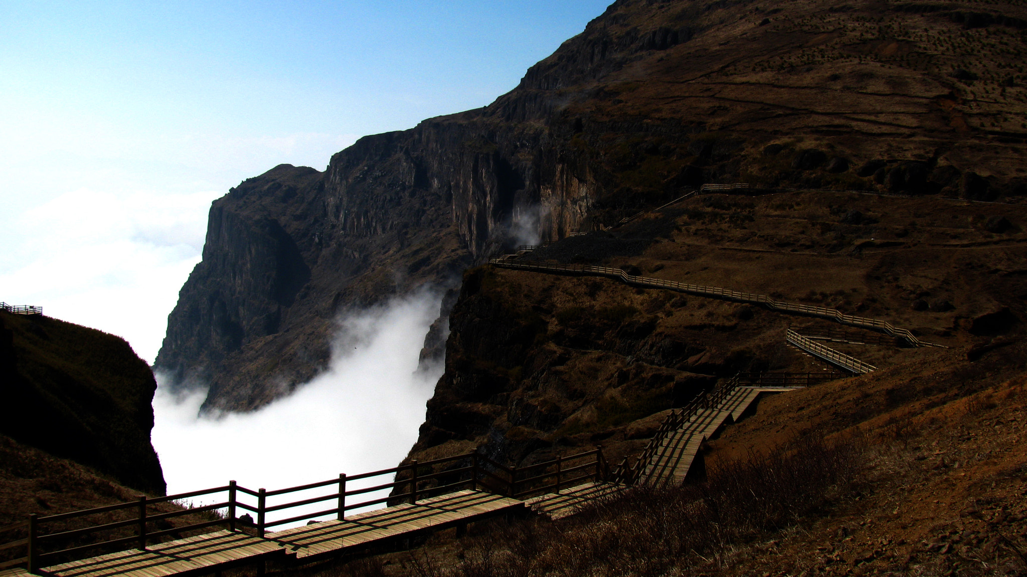 Canon PowerShot SX110 IS sample photo. Sea of clouds photography